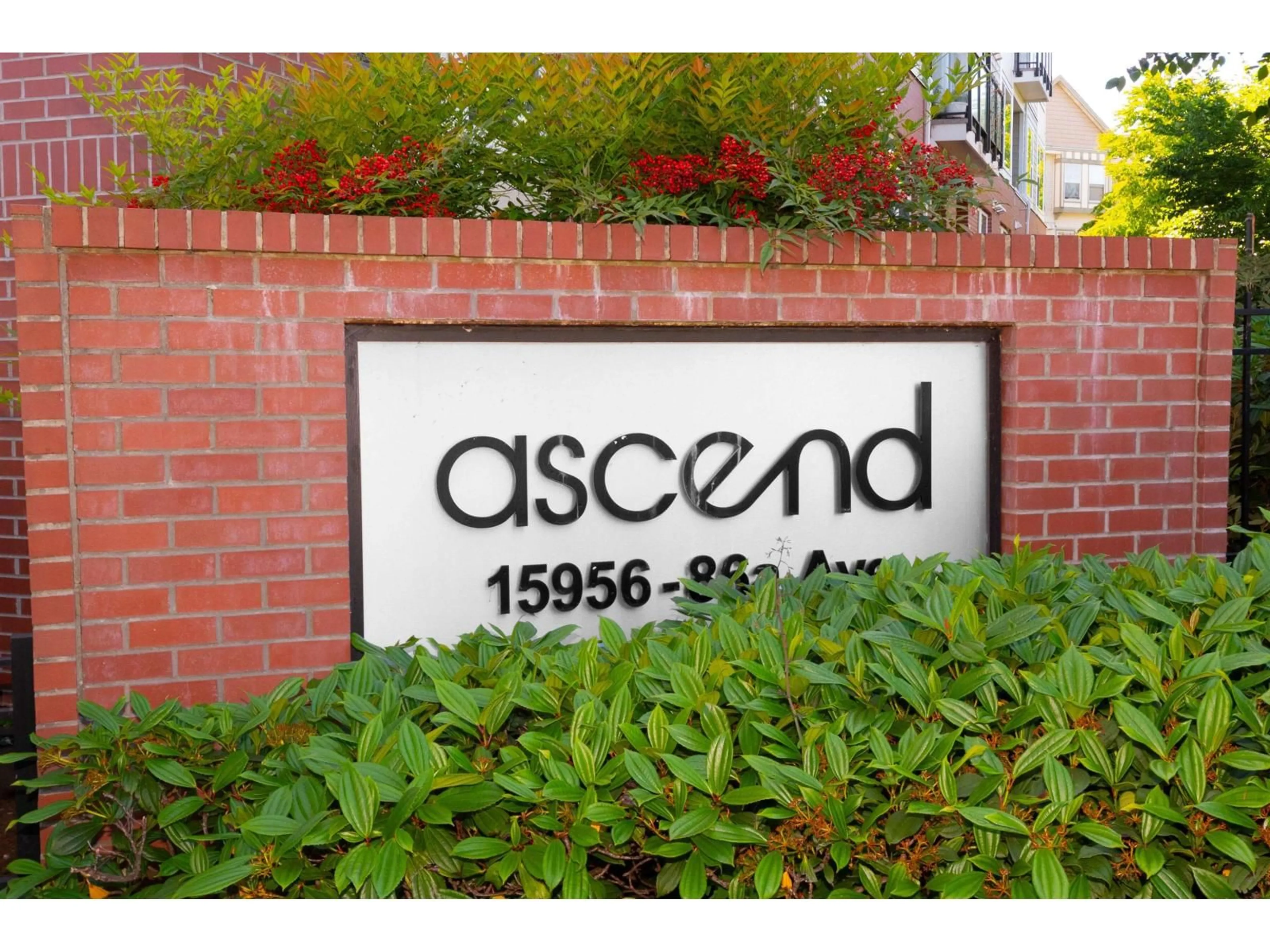 Unknown for 304 - 15956 86A AVENUE, Surrey British Columbia V4N6N8