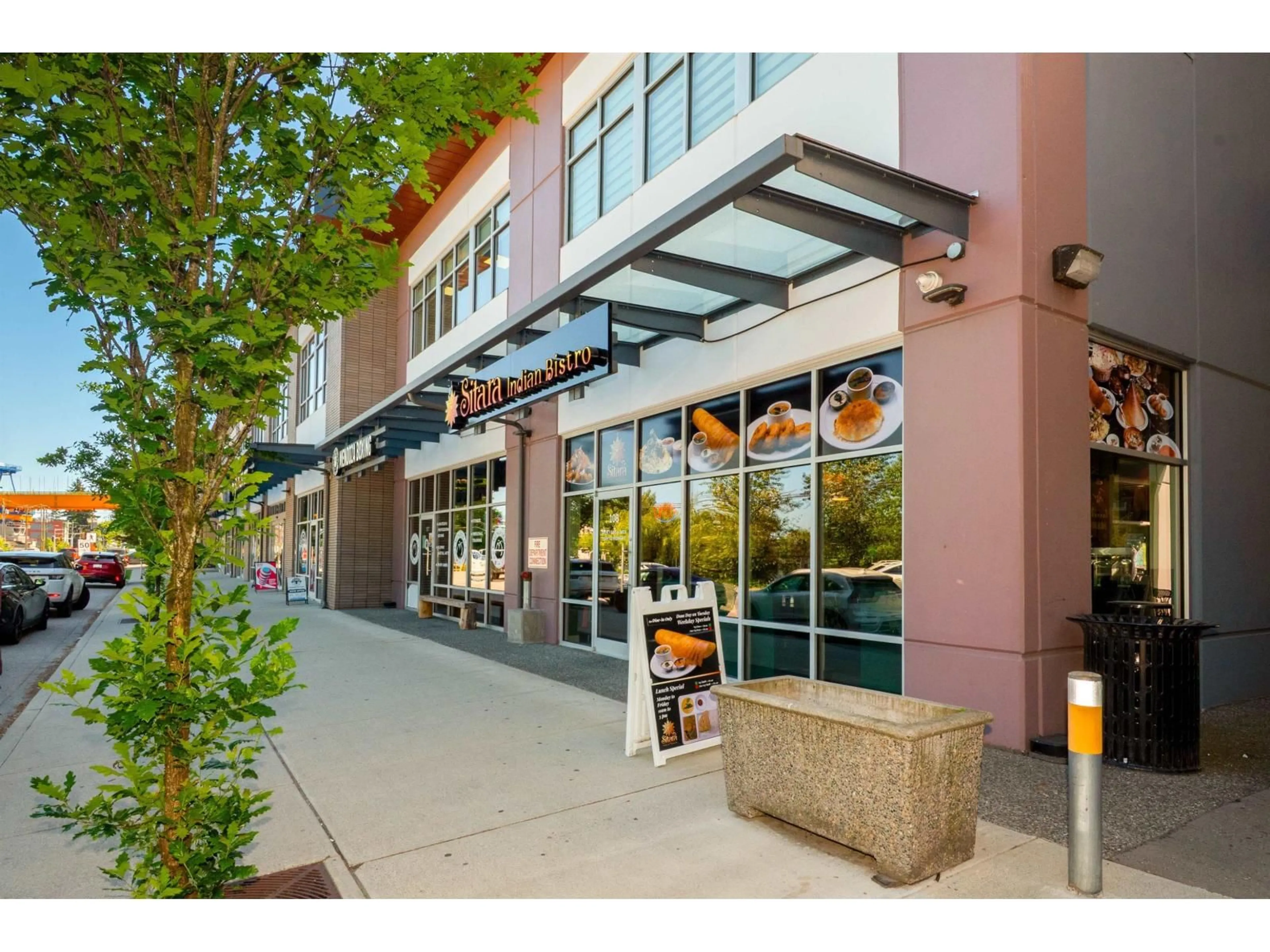 Patio, street for 304 - 15956 86A AVENUE, Surrey British Columbia V4N6N8