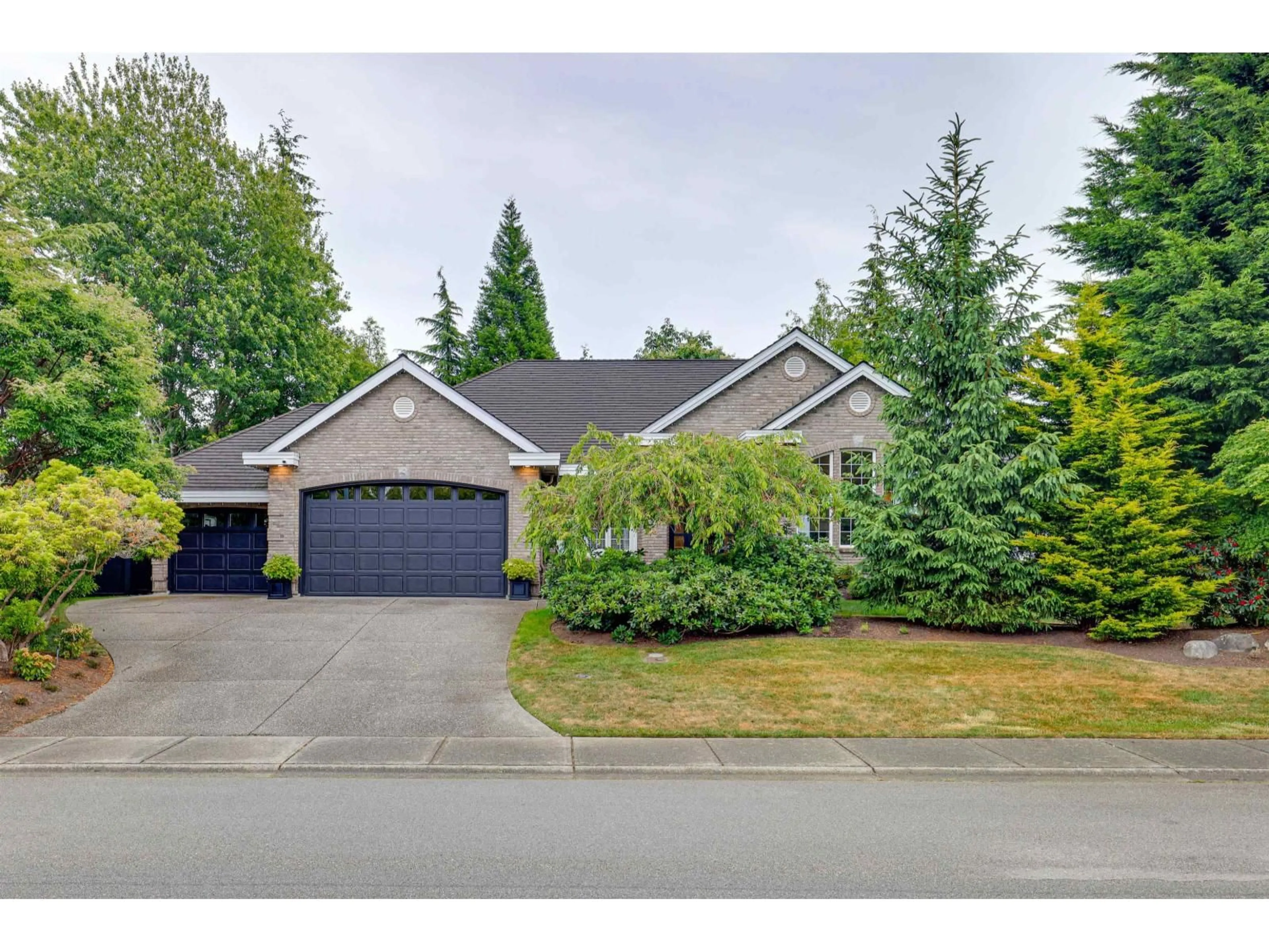 Unknown for 2310 133 STREET, Surrey British Columbia V4A9T7