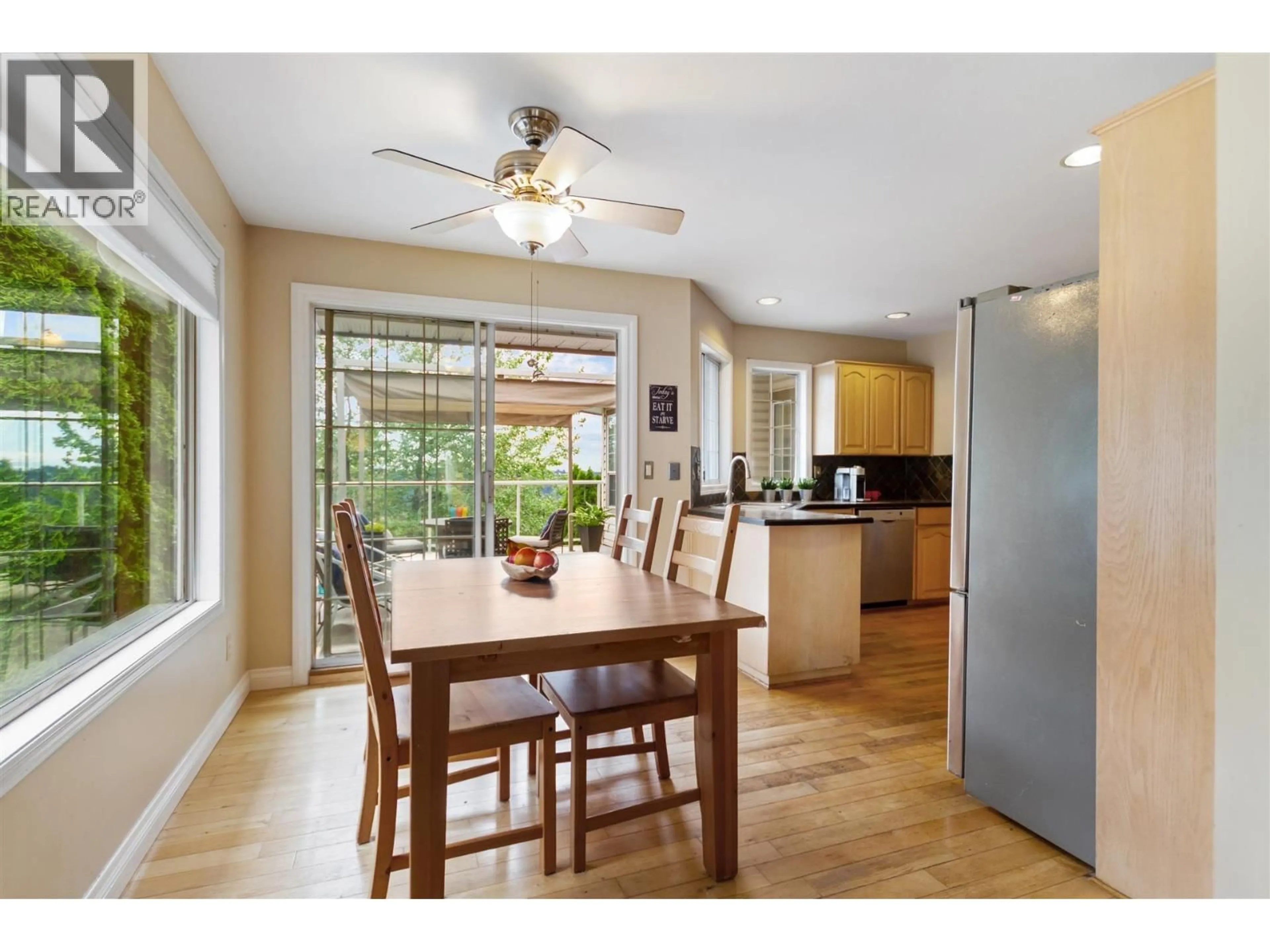 Open concept kitchen, unknown for 84 RAVINE DRIVE, Port Moody British Columbia V3H4T8