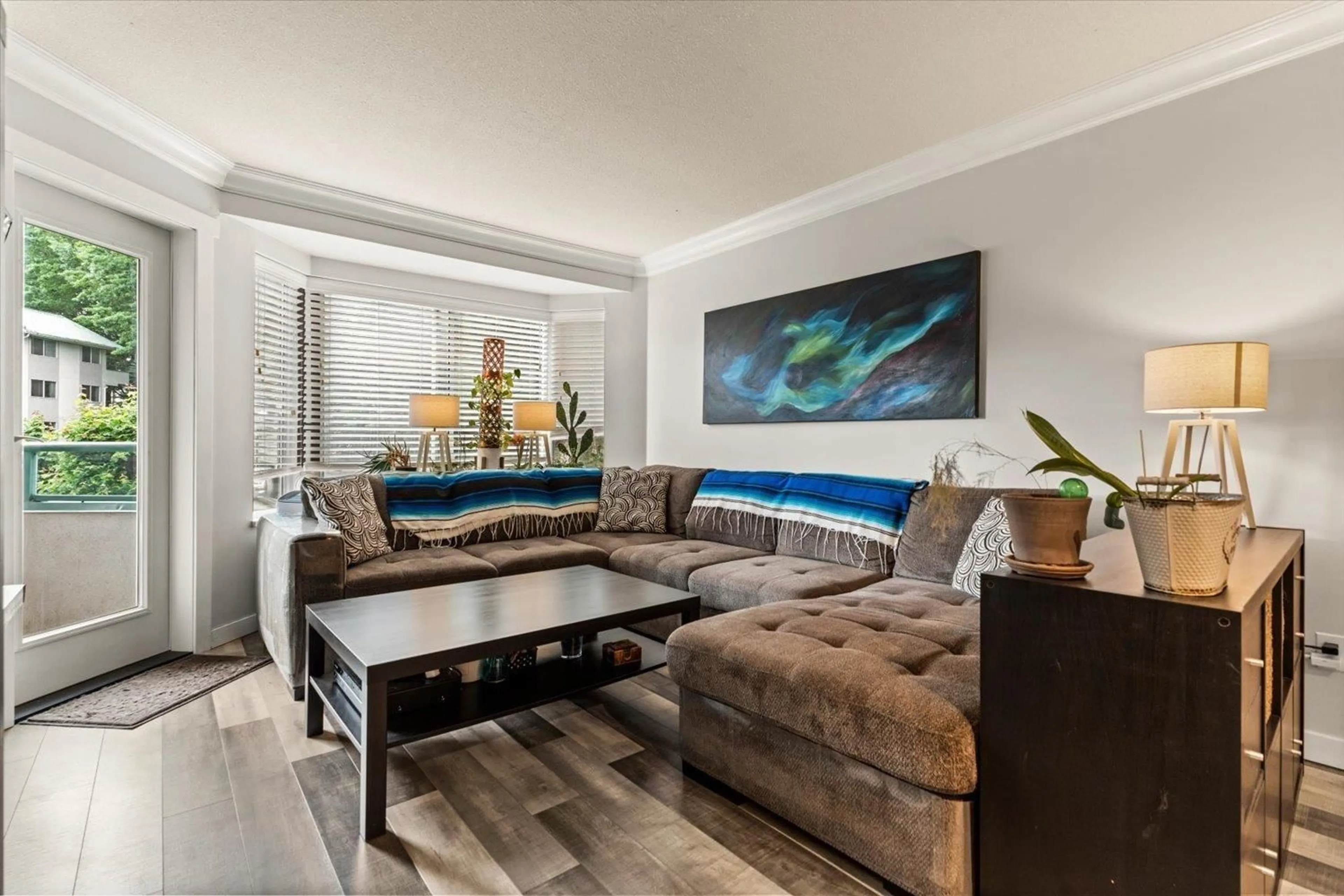Living room with furniture, unknown for 231 - 33173 OLD YALE ROAD, Abbotsford British Columbia V2S2J4