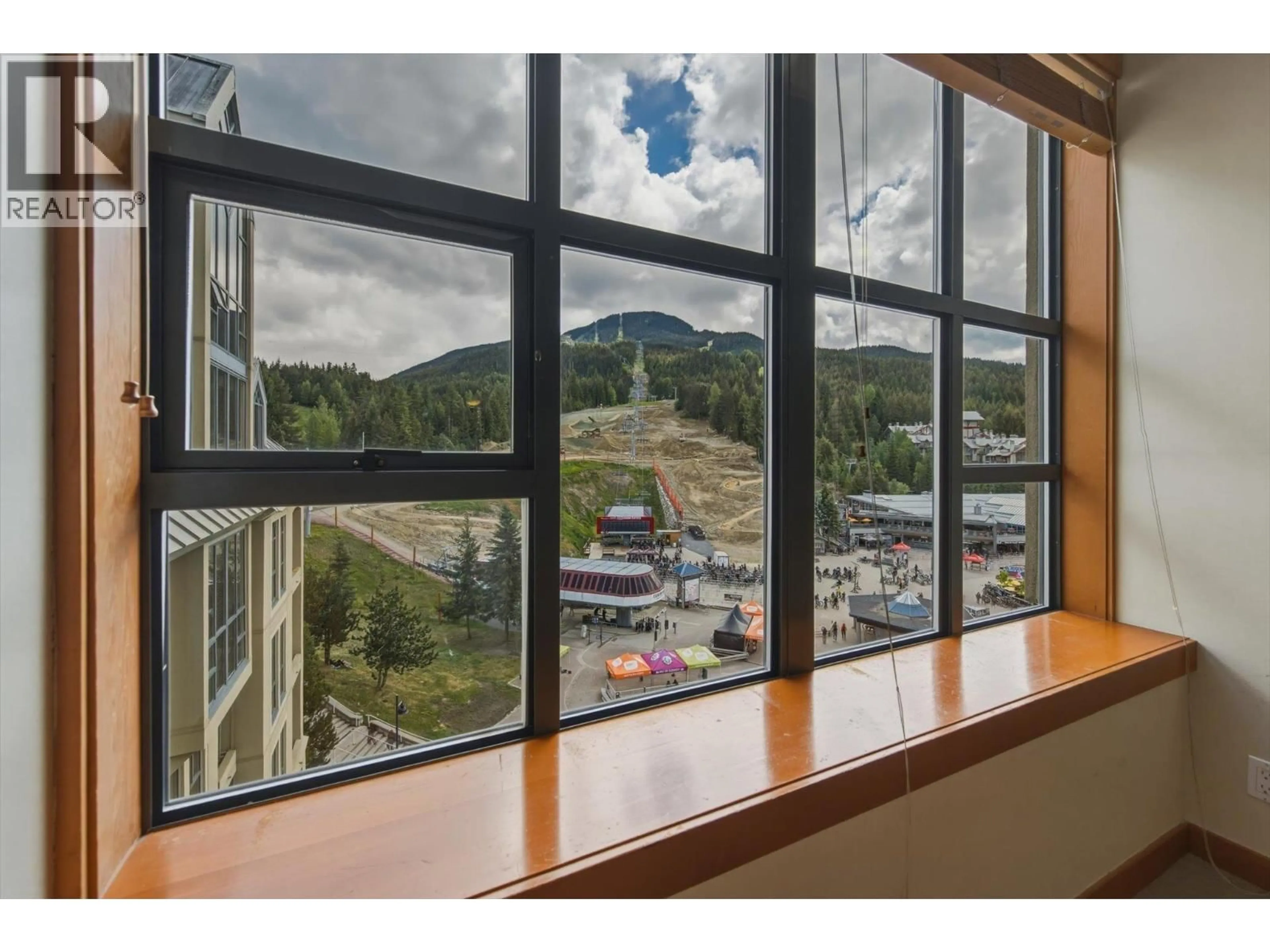 Unknown for 702 - 4320 SUNDIAL CRESCENT, Whistler British Columbia V8E1G6
