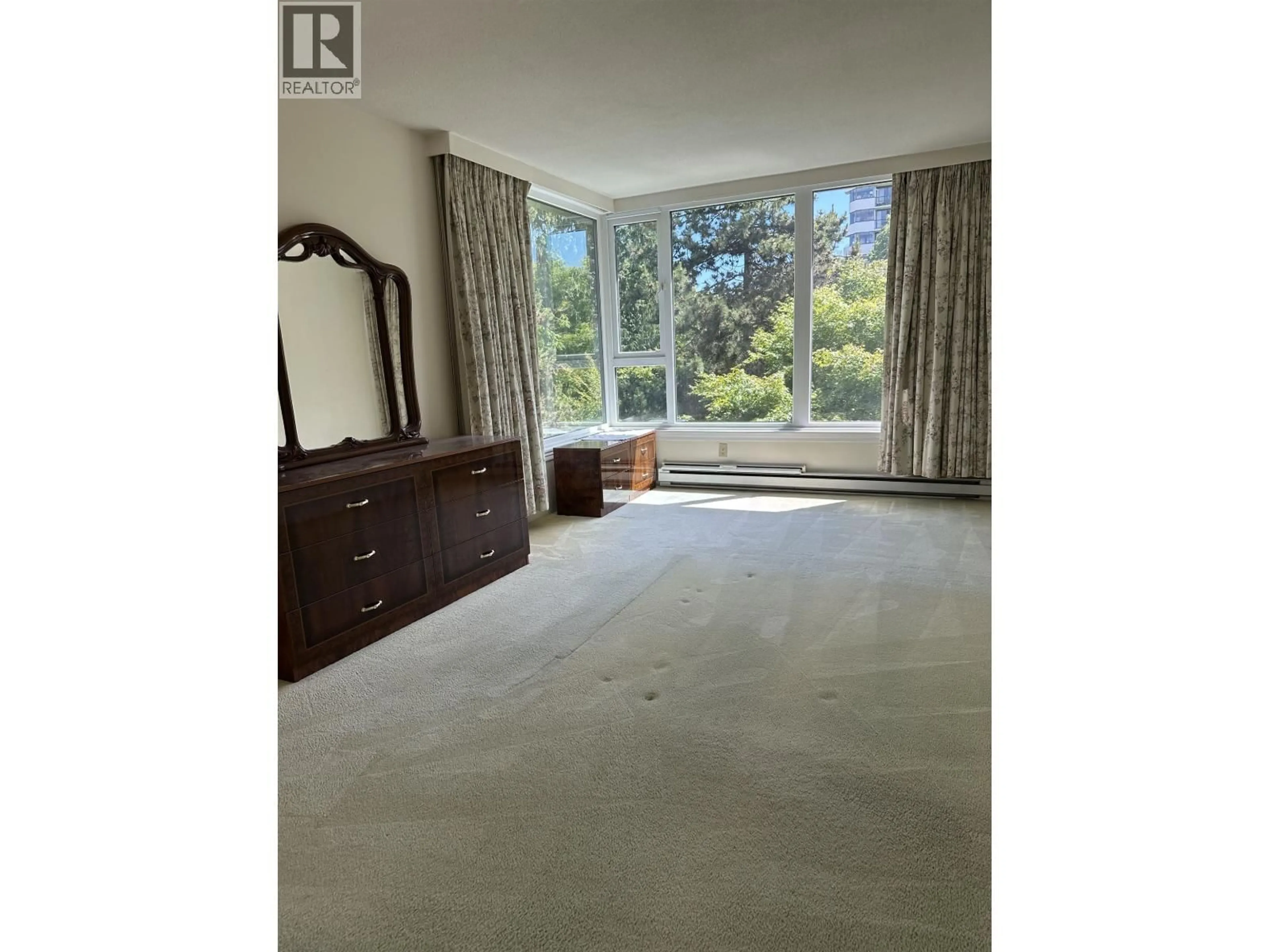 A pic of a room for 403 - 5425 YEW STREET, Vancouver British Columbia V6M3X7
