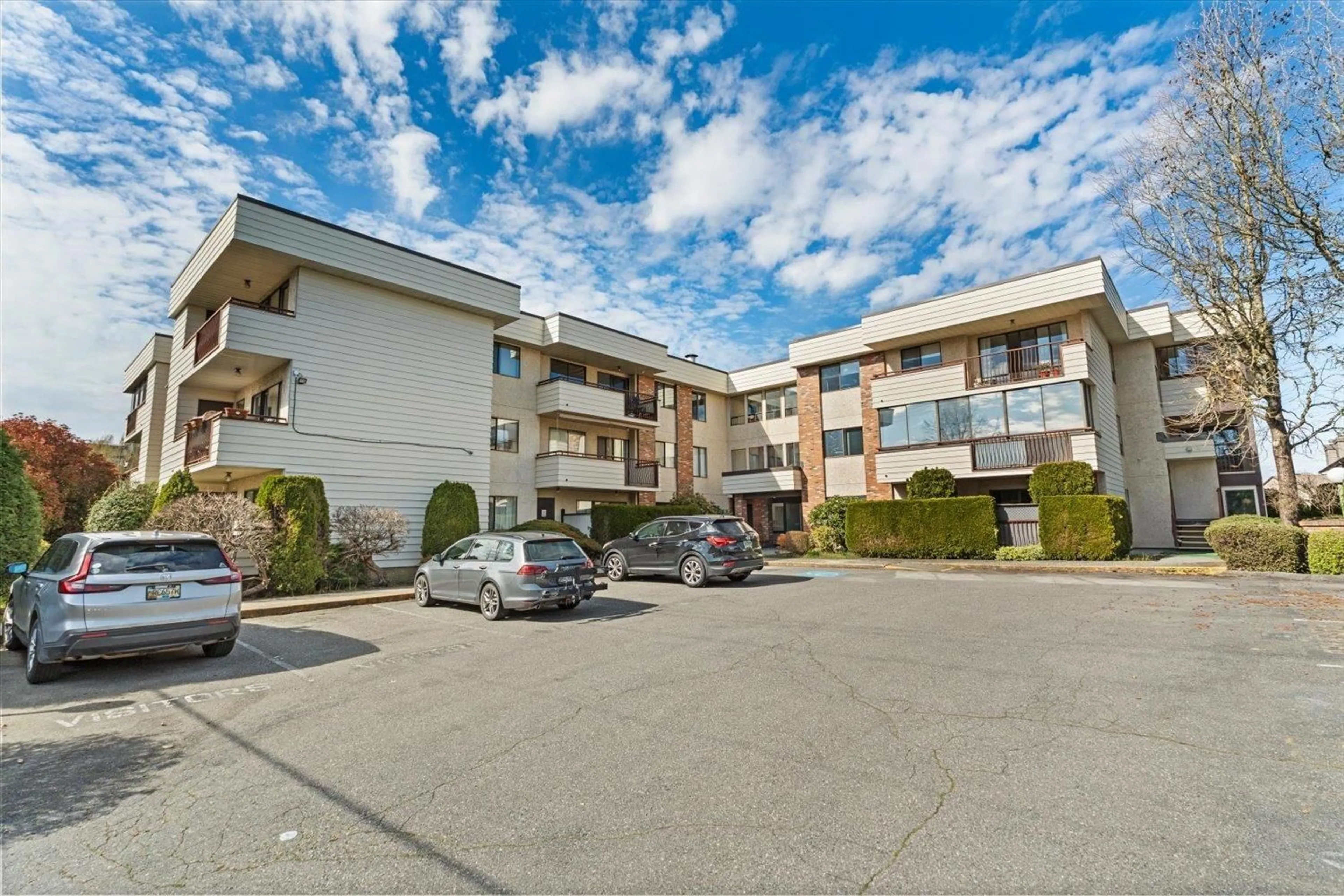 Patio, unknown for 101 - 32885 GEORGE FERGUSON WAY, Abbotsford British Columbia V2S7X1