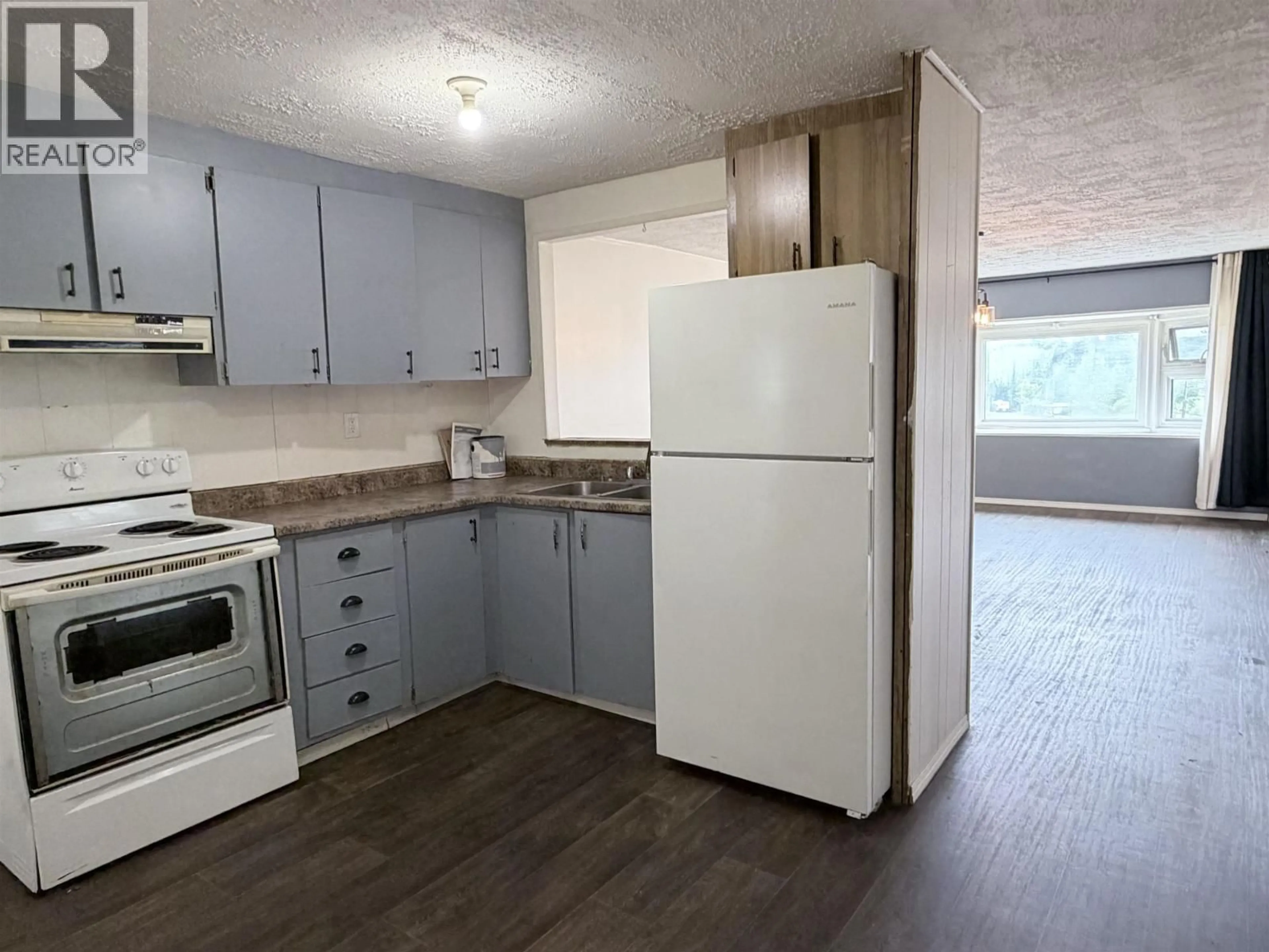 Standard kitchen, unknown for 13 - 3028 PIGEON ROAD, 150 Mile House British Columbia V0K2G0
