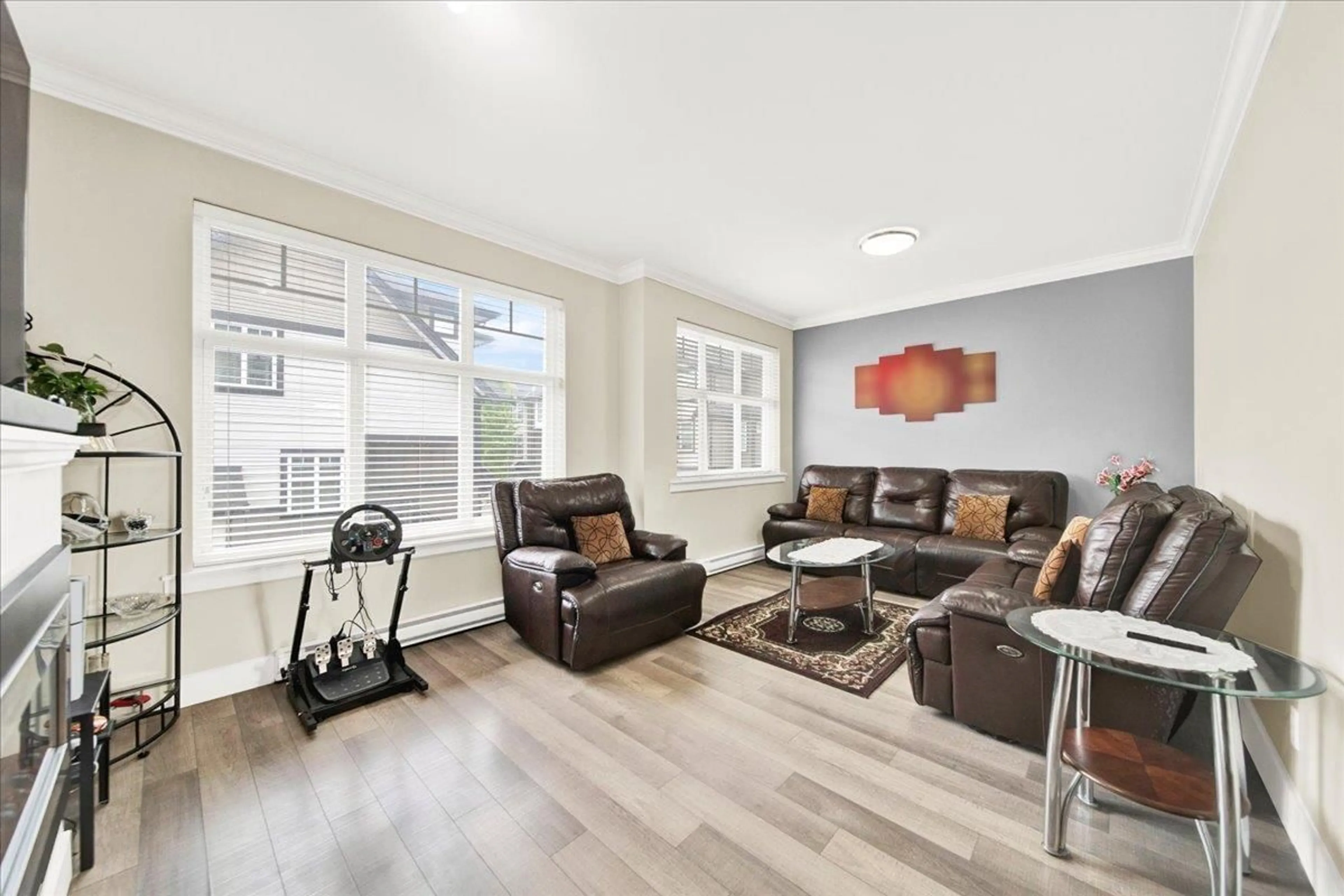 Living room with furniture, unknown for 1 - 6350 142 STREET, Surrey British Columbia V3X1B8