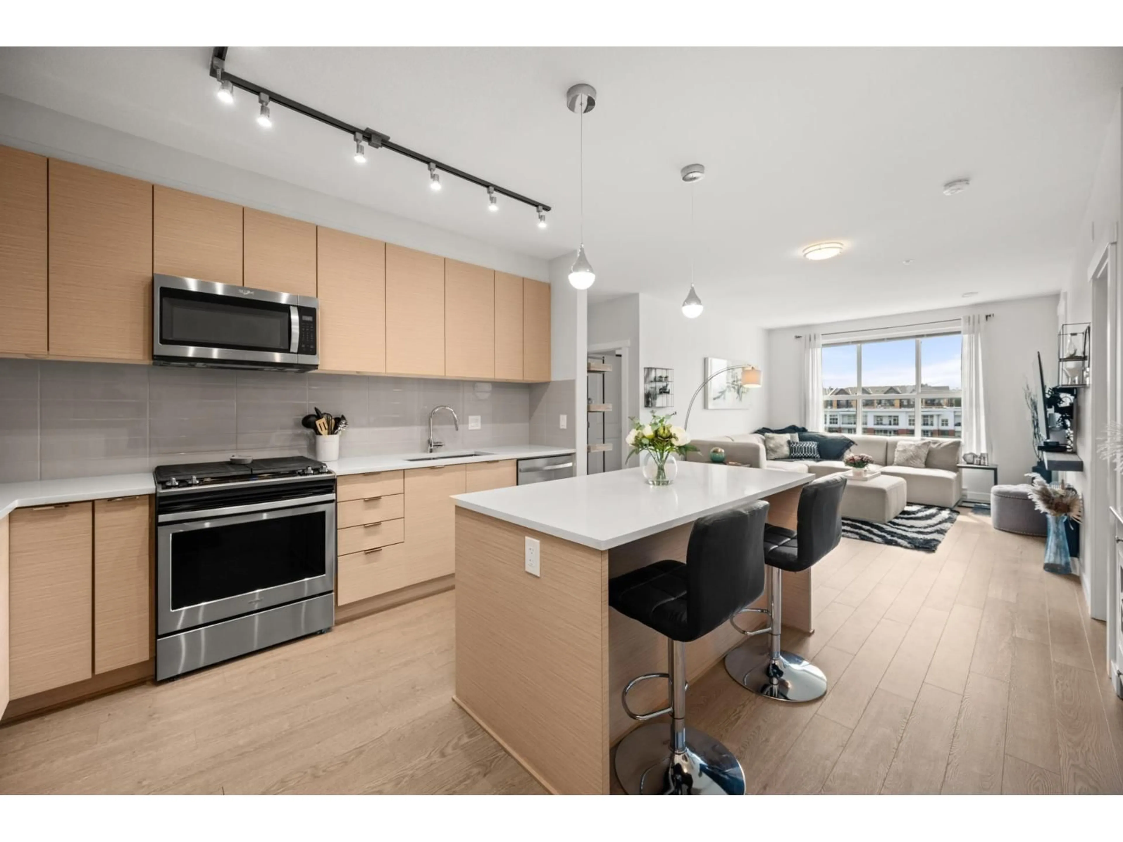 Open concept kitchen, unknown for C504 - 8150 207 STREET, Langley British Columbia V2Y4J4