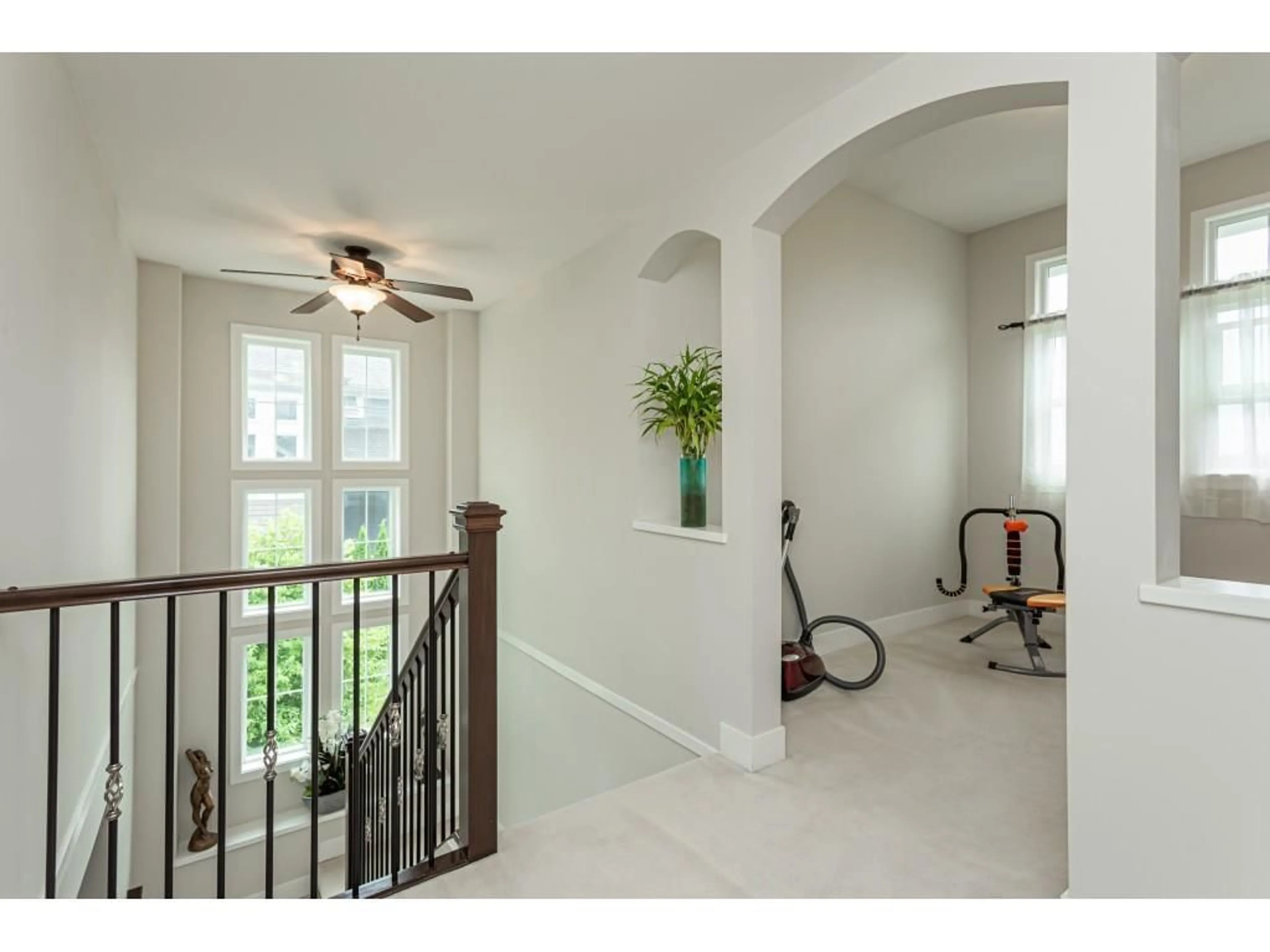 Indoor entryway for 6100 163B STREET, Surrey British Columbia V3S3W2
