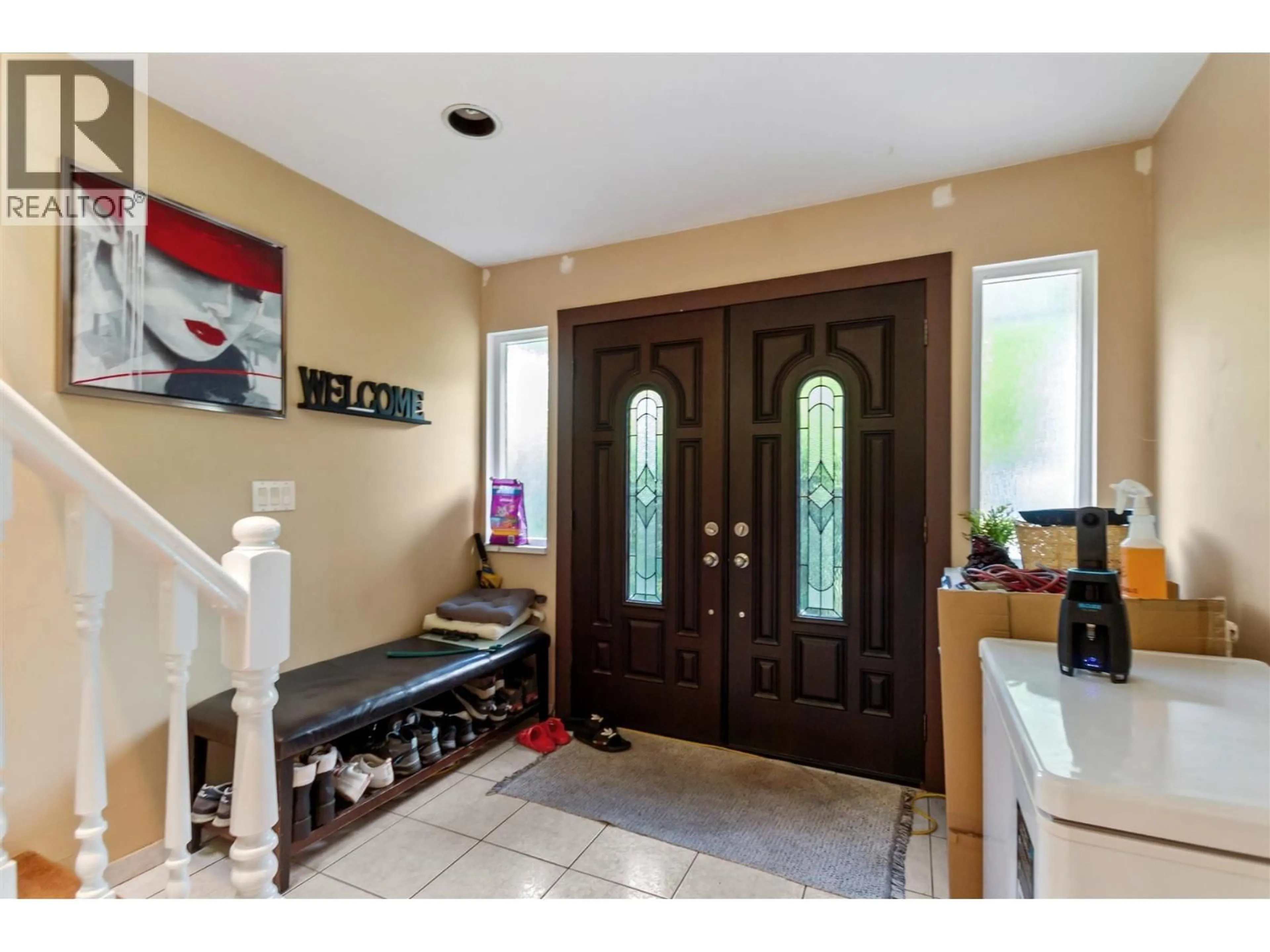 Indoor entryway for 825A GREENE STREET, Coquitlam British Columbia V3C2B9