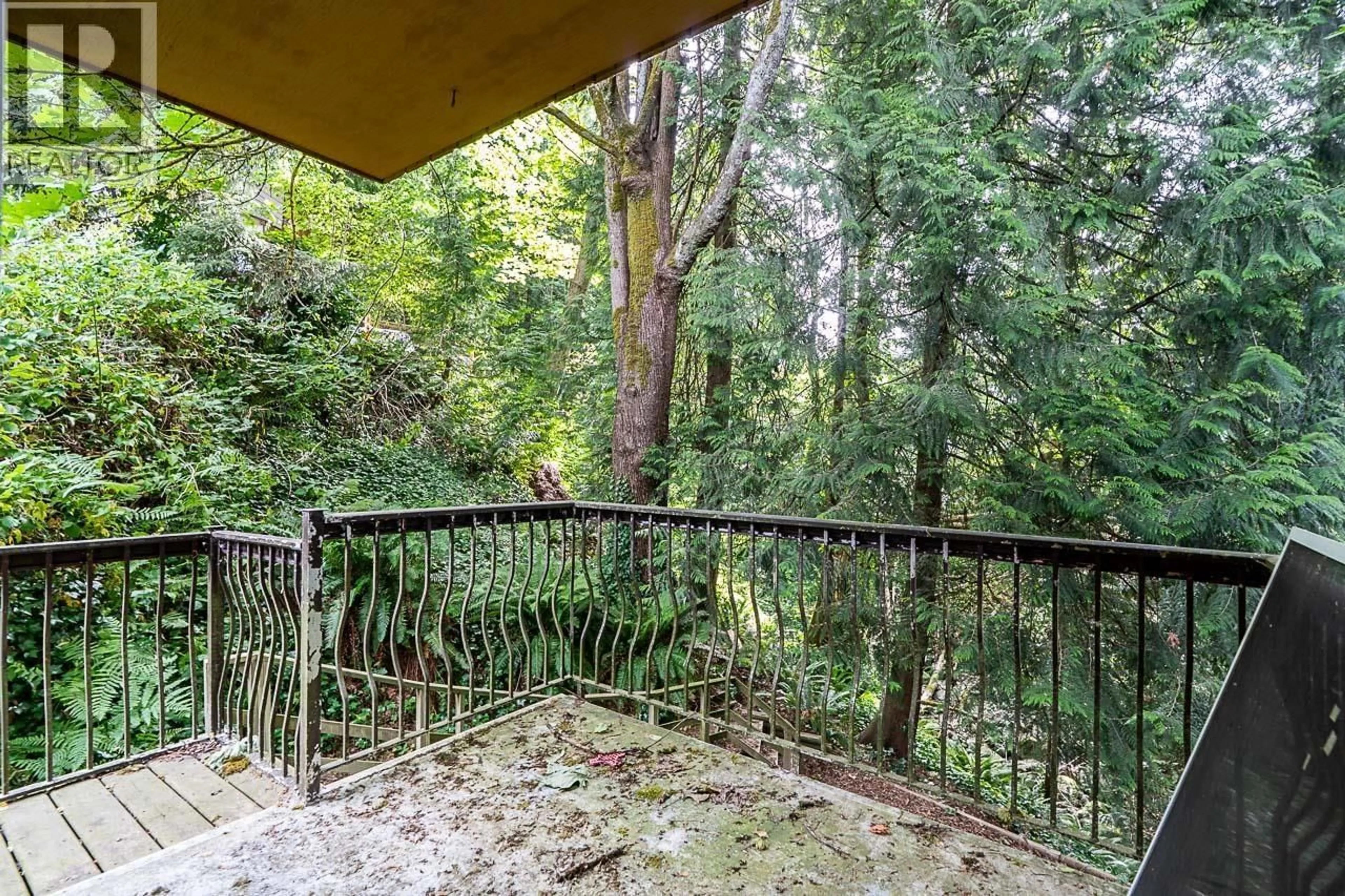 Patio, forest/trees view for 4 - 305 DECAIRE STREET, Coquitlam British Columbia V3K4Z6