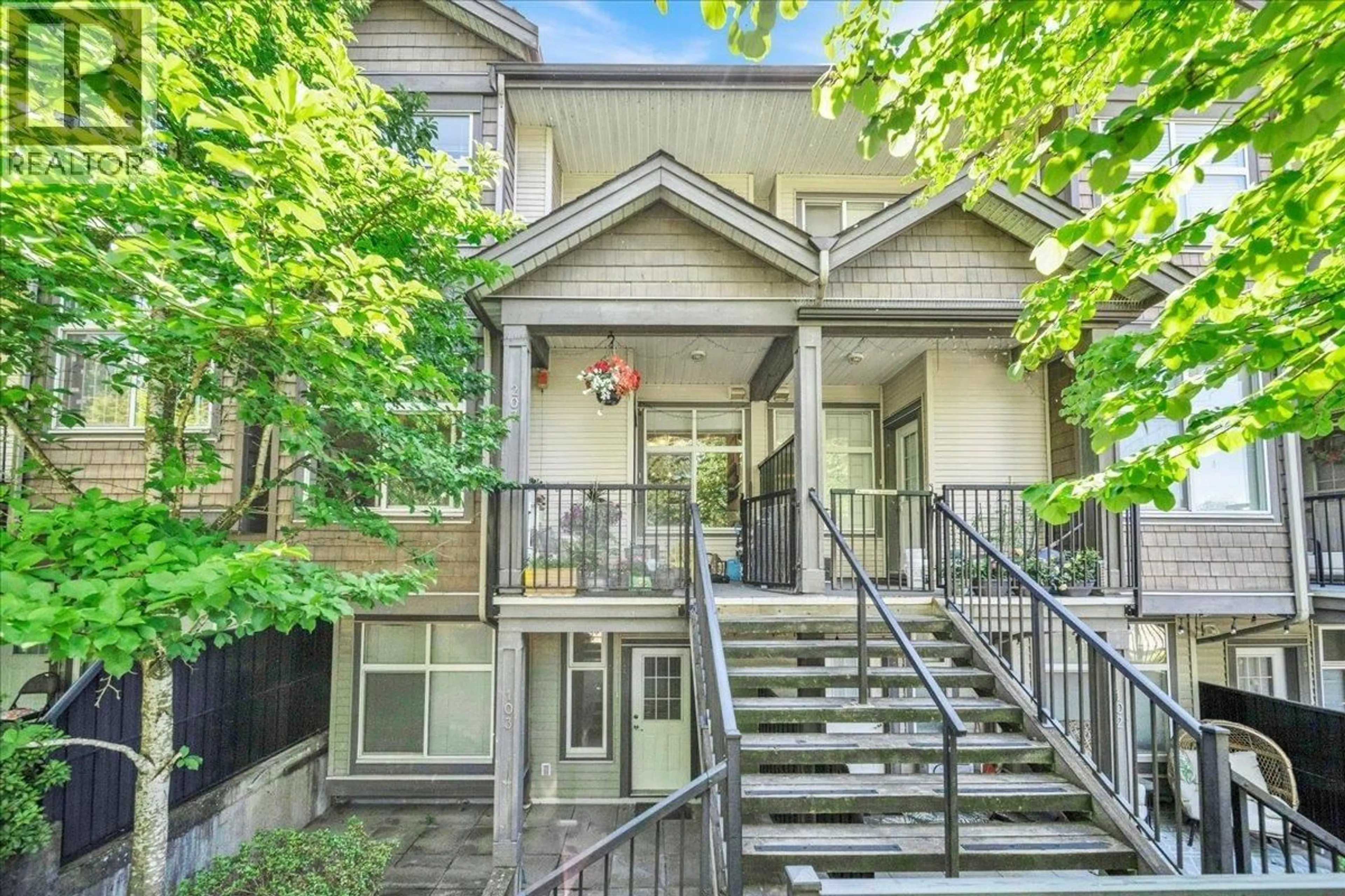 Patio, street for 207 - 7333 16TH AVENUE, Burnaby British Columbia V3N0A8