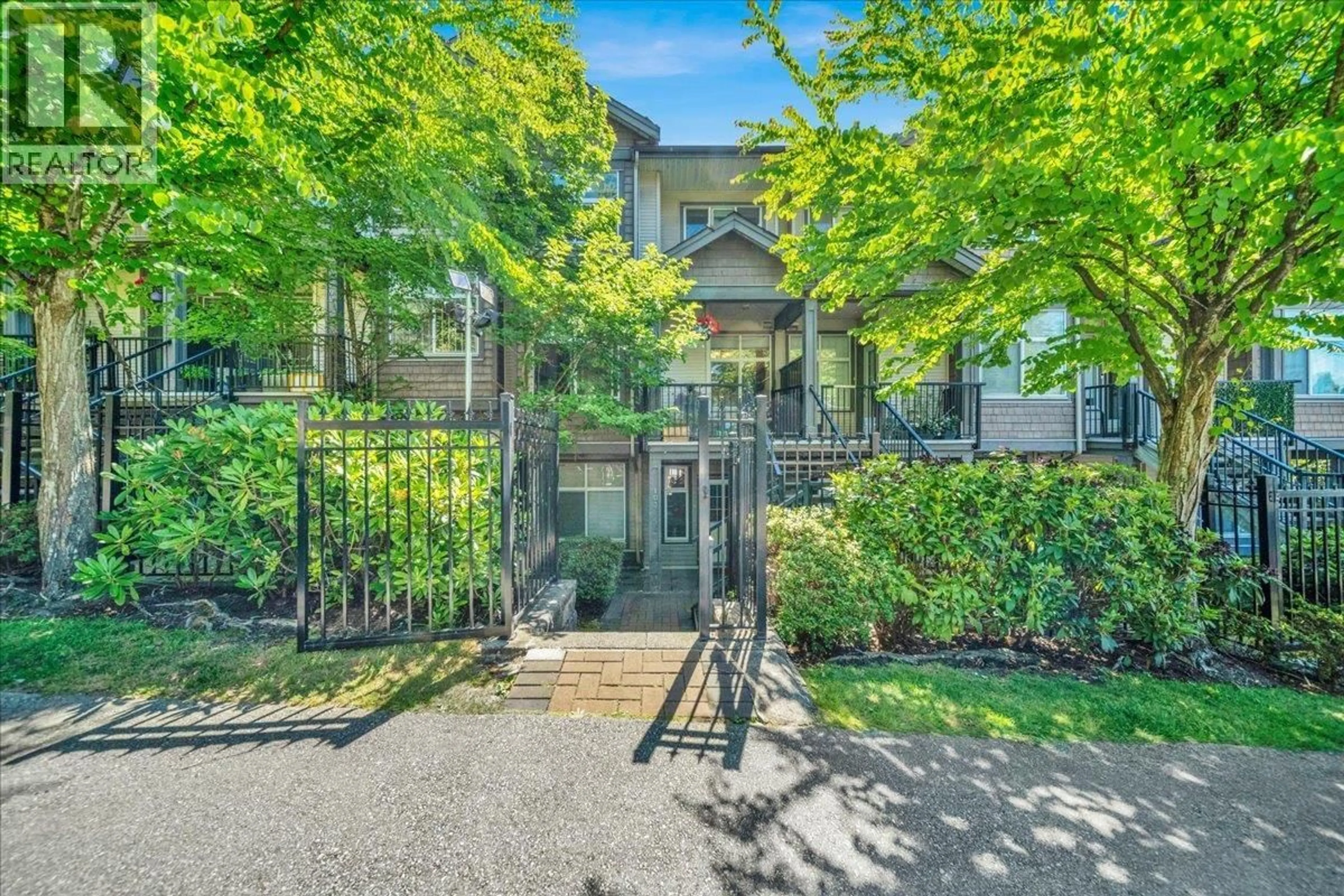 Unknown for 207 - 7333 16TH AVENUE, Burnaby British Columbia V3N0A8