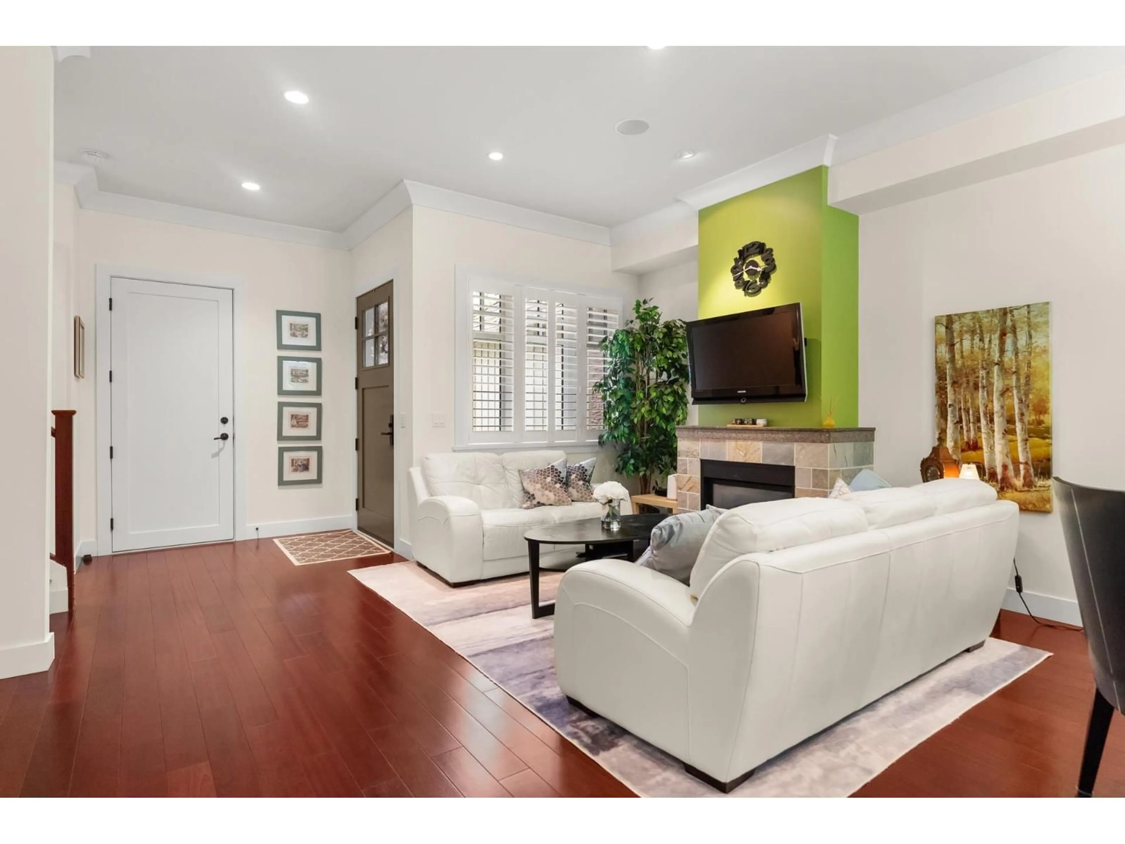 Living room with furniture, unknown for 18 - 3122 160 STREET, Surrey British Columbia V3Z8K5