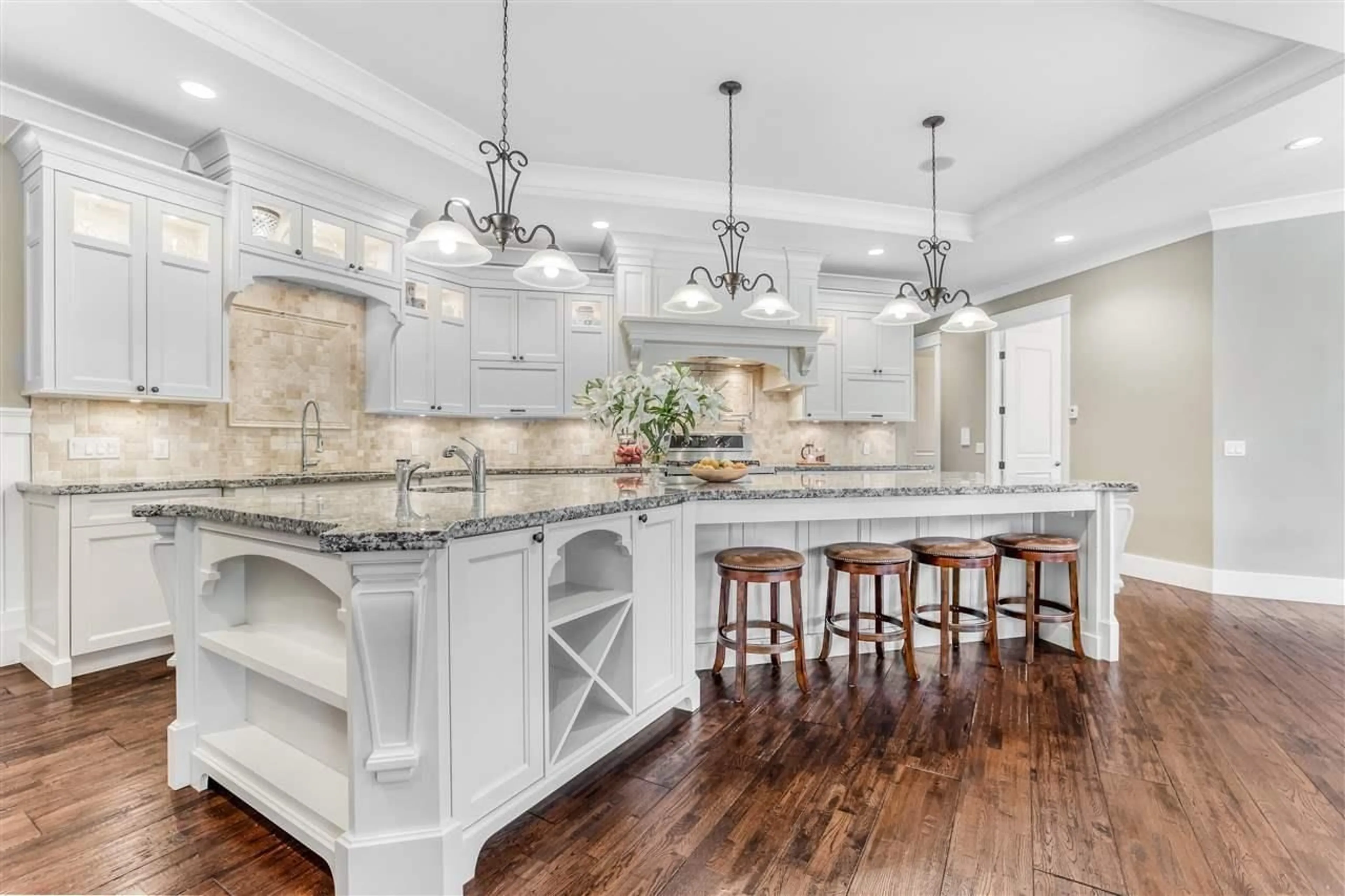 Open concept kitchen, ceramic/tile floor for 3356 210 STREET, Langley British Columbia V2Z2E5