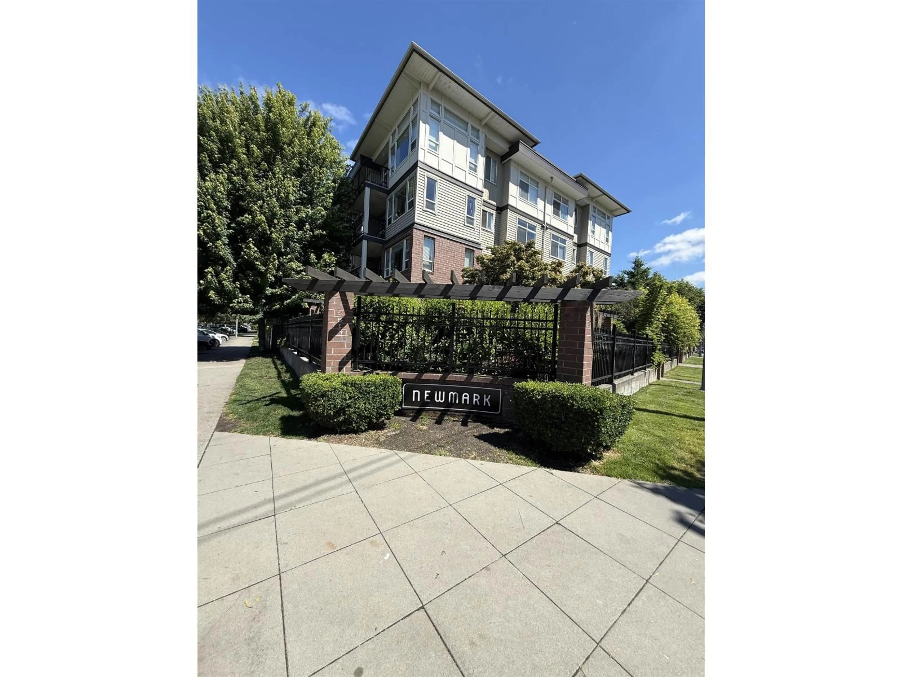 Unknown for 218 - 9422 VICTOR STREET, Chilliwack British Columbia V2P0B8
