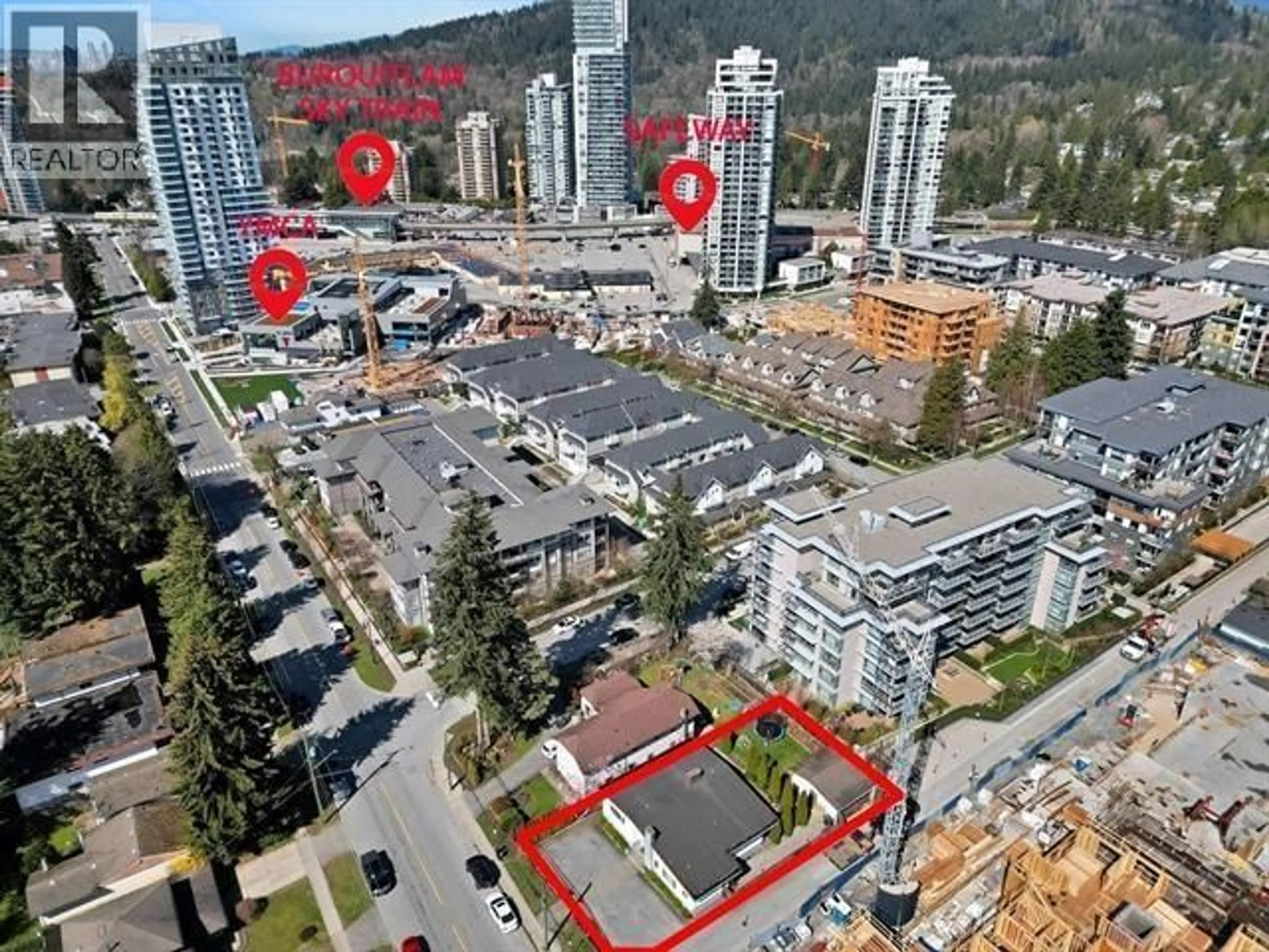 A pic from outside/outdoor area/front of a property/back of a property/a pic from drone, city buildings view from balcony for 629 SMITH AVENUE, Coquitlam British Columbia V3J2W5
