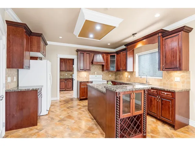 7161 151 STREET, Surrey 2