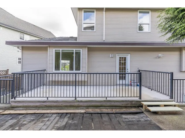 7161 151 STREET, Surrey 5