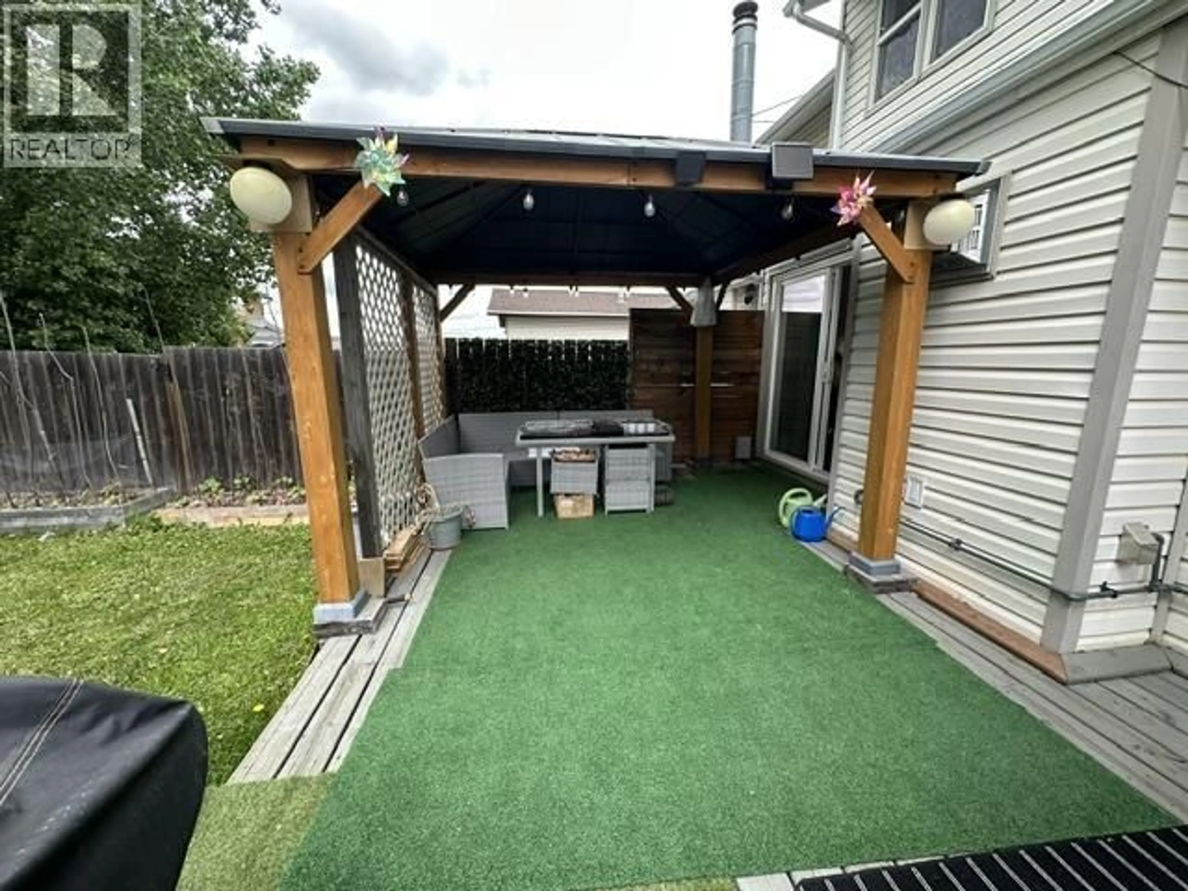 Patio, street for 10404 88A STREET, Fort St. John British Columbia V1J5X7