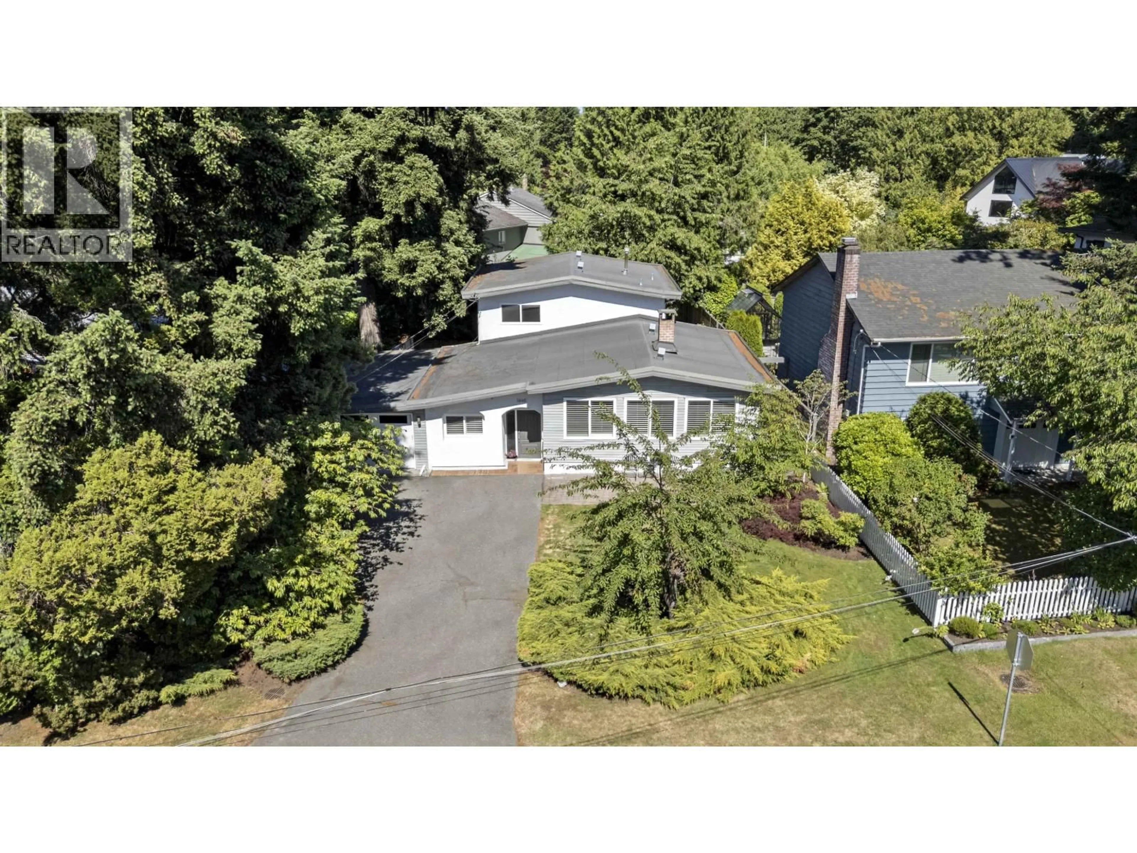 A pic from outside/outdoor area/front of a property/back of a property/a pic from drone, street for 1448 FARRELL AVENUE, Delta British Columbia V4L1V4