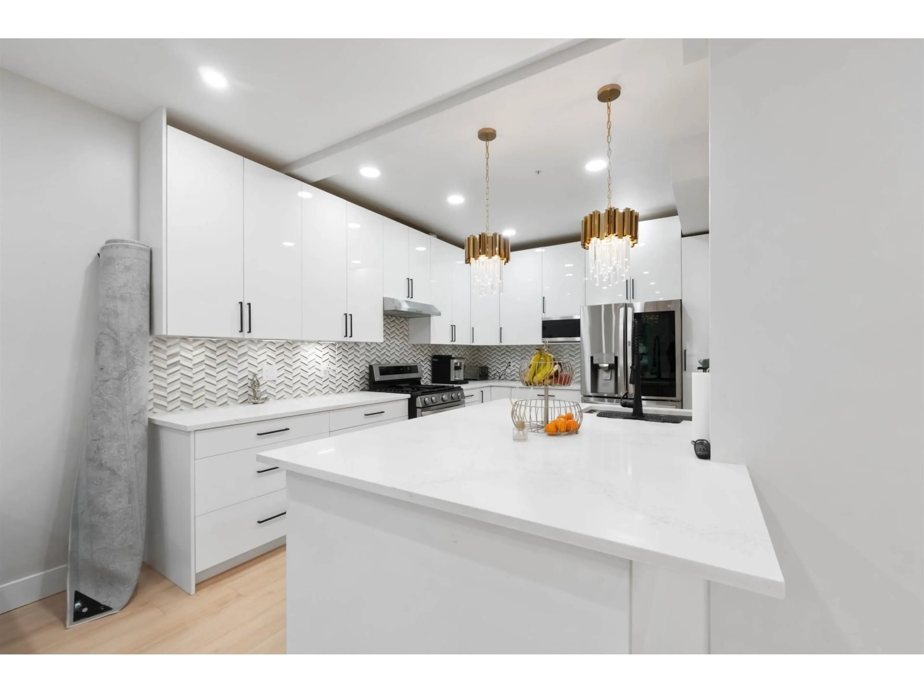 Open concept kitchen, unknown for 43 - 16655 64 AVENUE, Surrey British Columbia V3S3V1