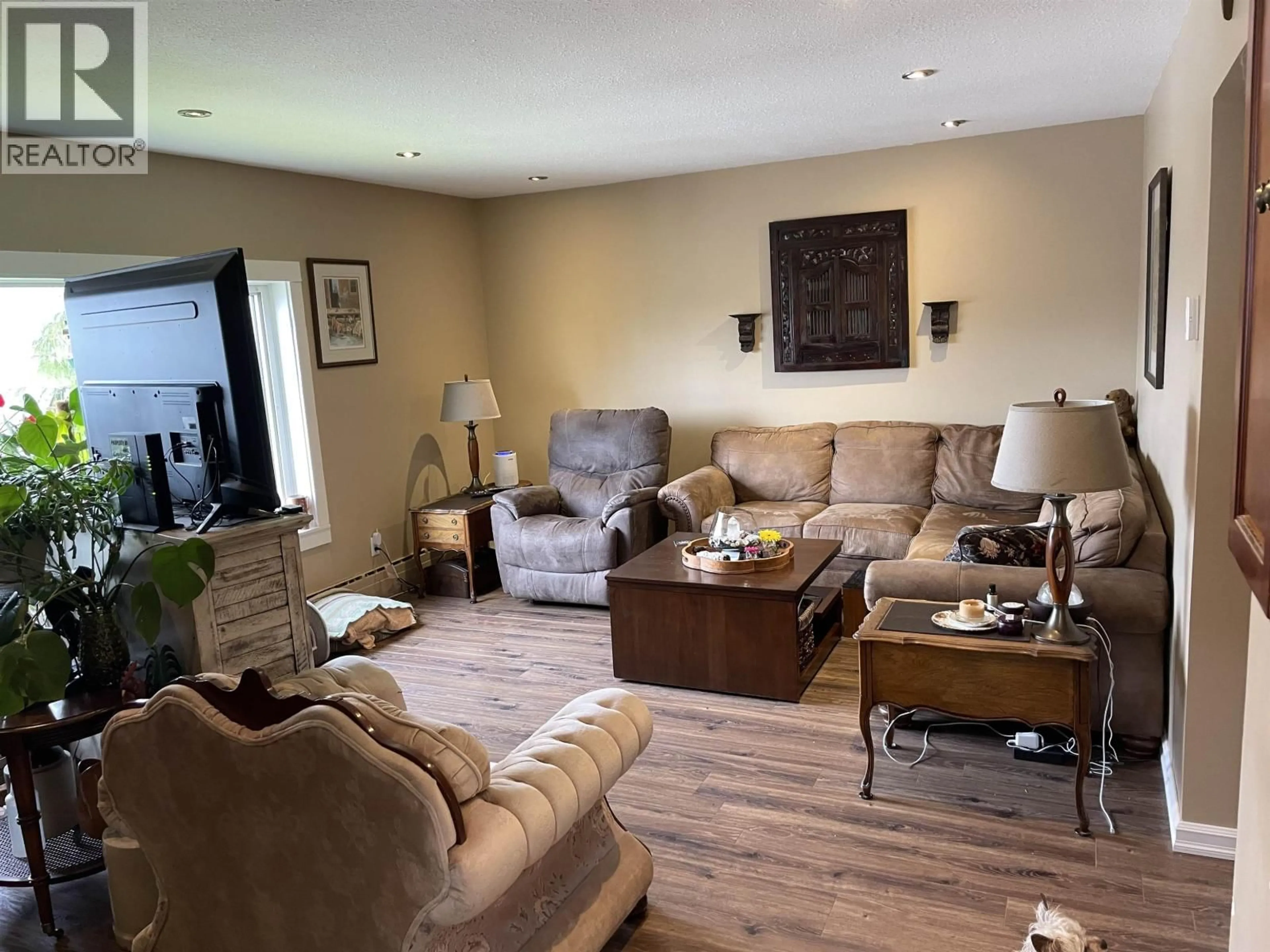 Living room with furniture, wood/laminate floor for 712 TAYLOR STREET, Prince Rupert British Columbia V8J3M6