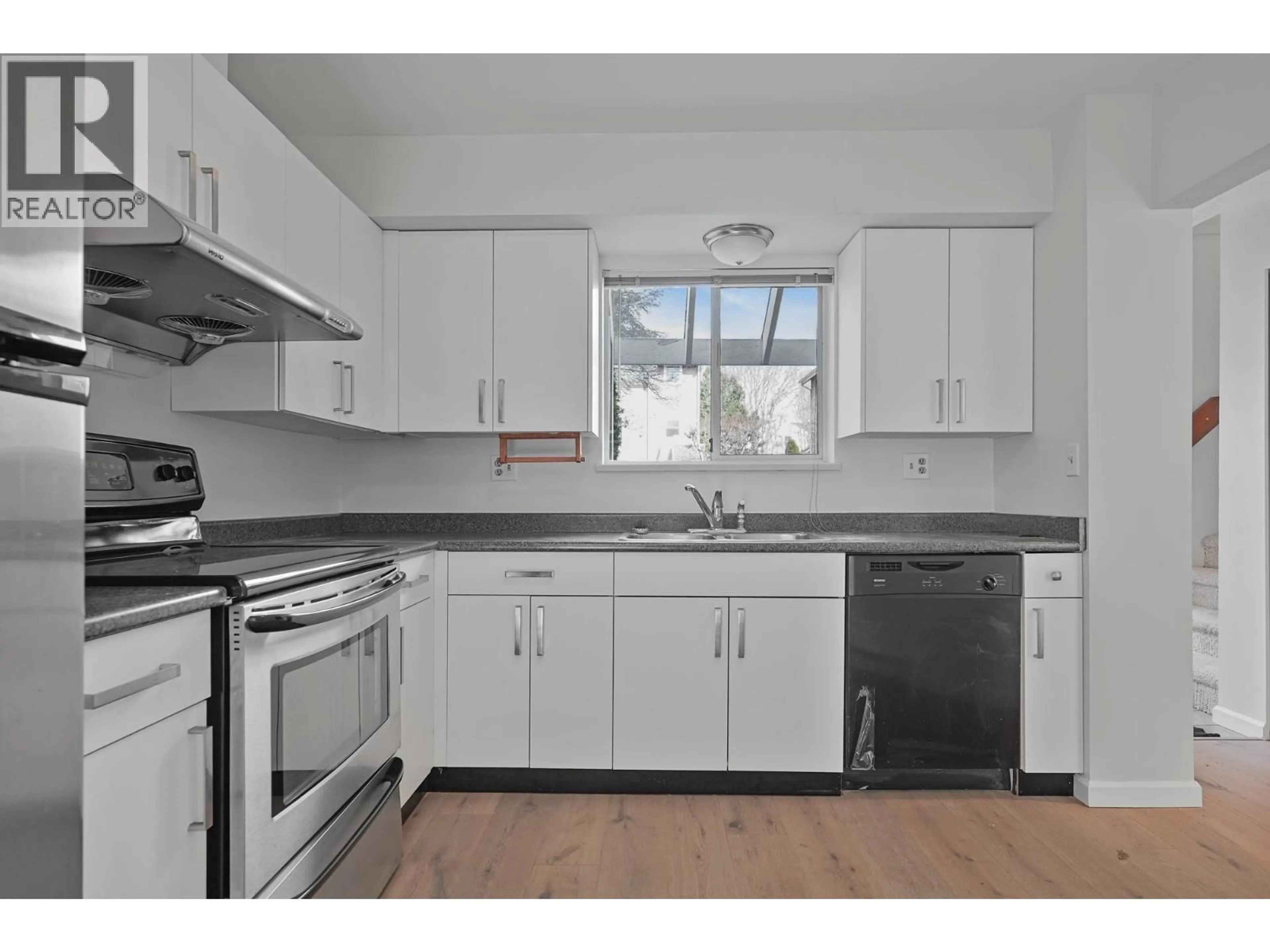 Standard kitchen, unknown for 17 - 7400 MINORU BOULEVARD, Richmond British Columbia V6Y3J5