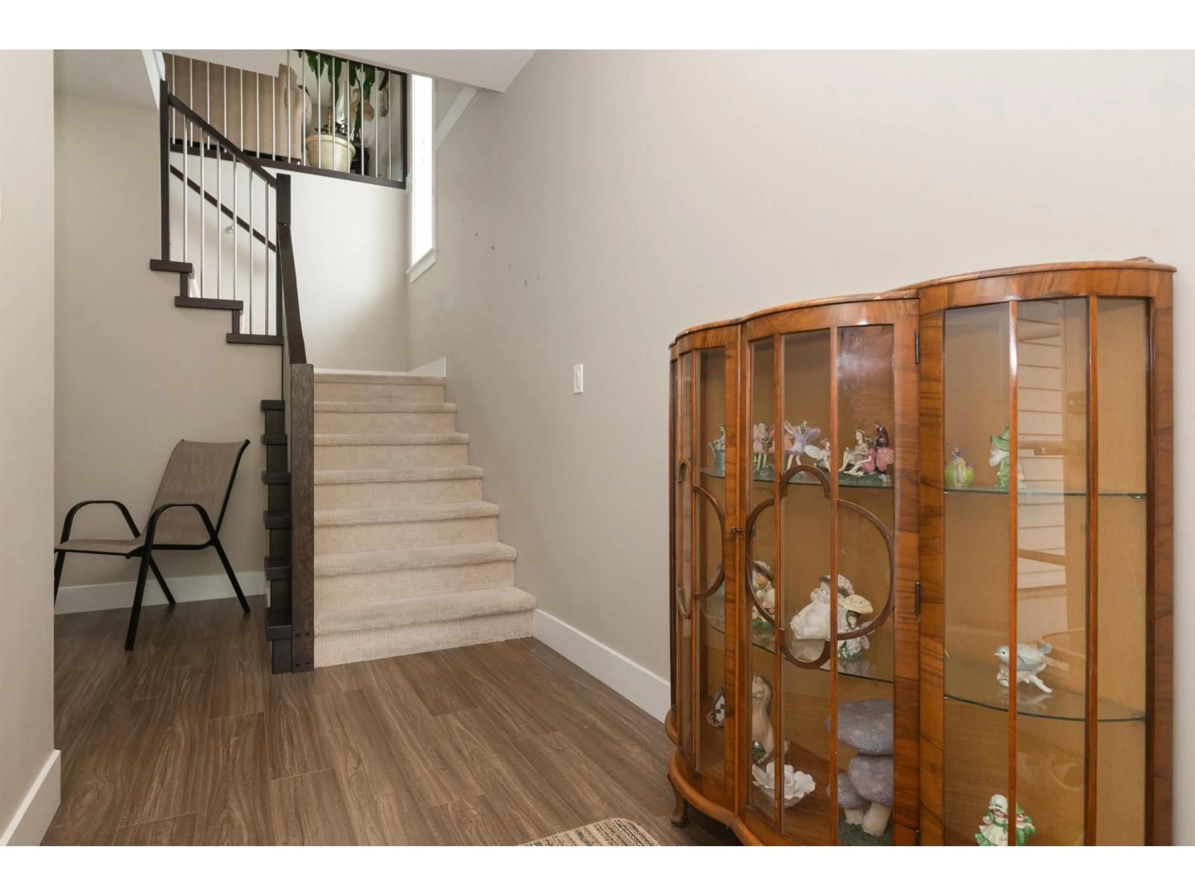 Indoor foyer for 9239 MCNAUGHT ROAD, Chilliwack British Columbia V2P6E7