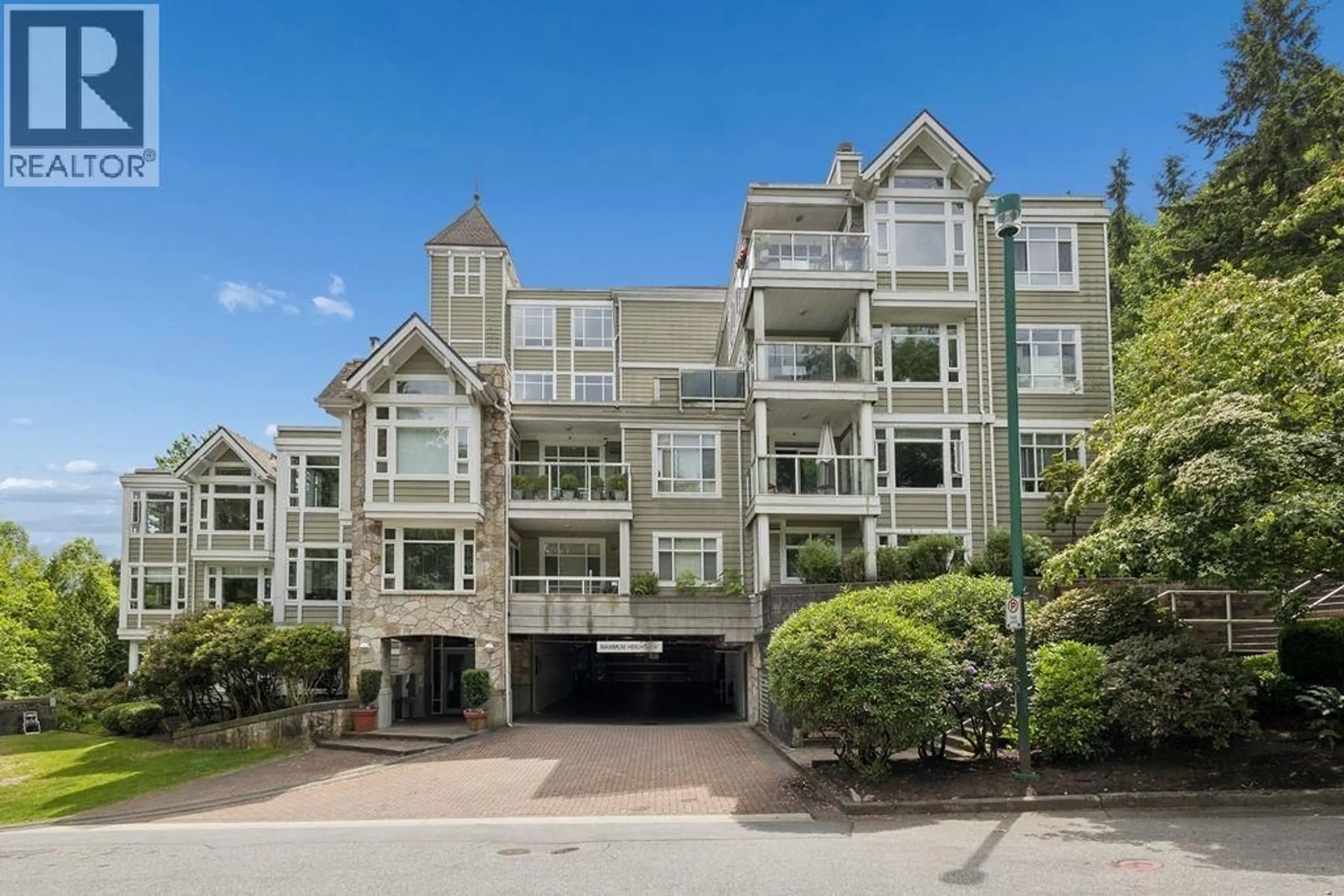 A pic from outside/outdoor area/front of a property/back of a property/a pic from drone, unknown for 506 - 3001 TERRAVISTA PLACE, Port Moody British Columbia V3H5A2