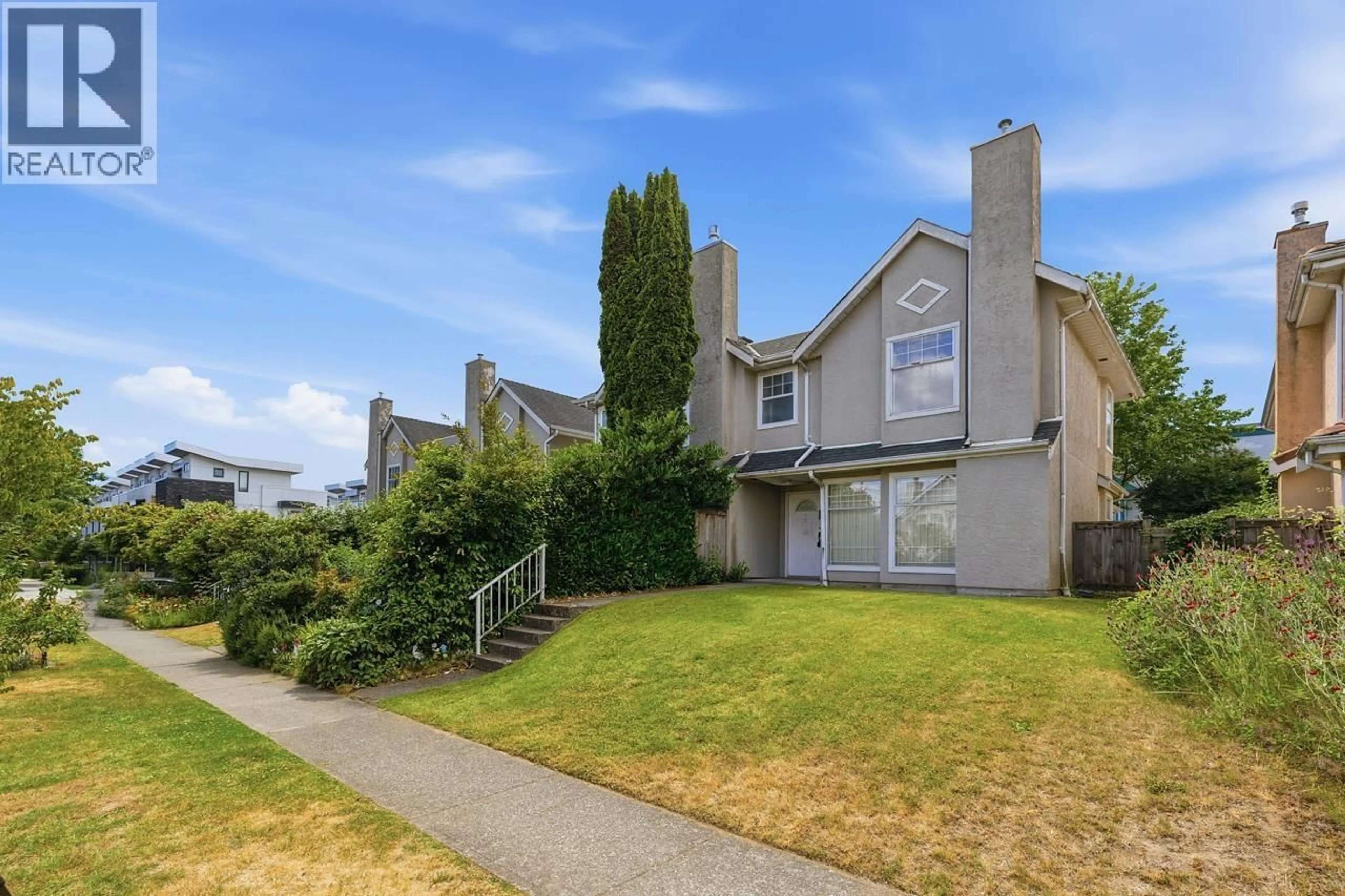 A pic from outside/outdoor area/front of a property/back of a property/a pic from drone, street for 6 - 8291 FRENCH STREET, Vancouver British Columbia V6P4V9
