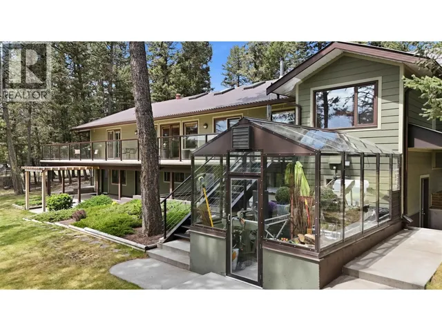 5042 GLOINNZUN DRIVE, 100 Mile House 5