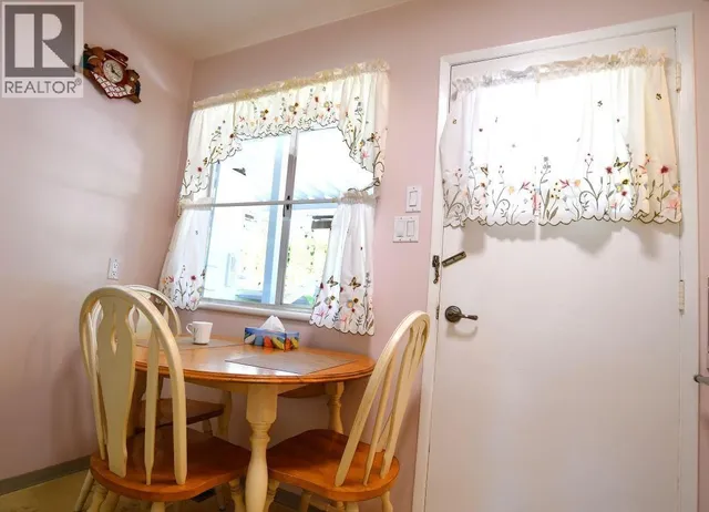 3057 NOEL DRIVE, Burnaby 4