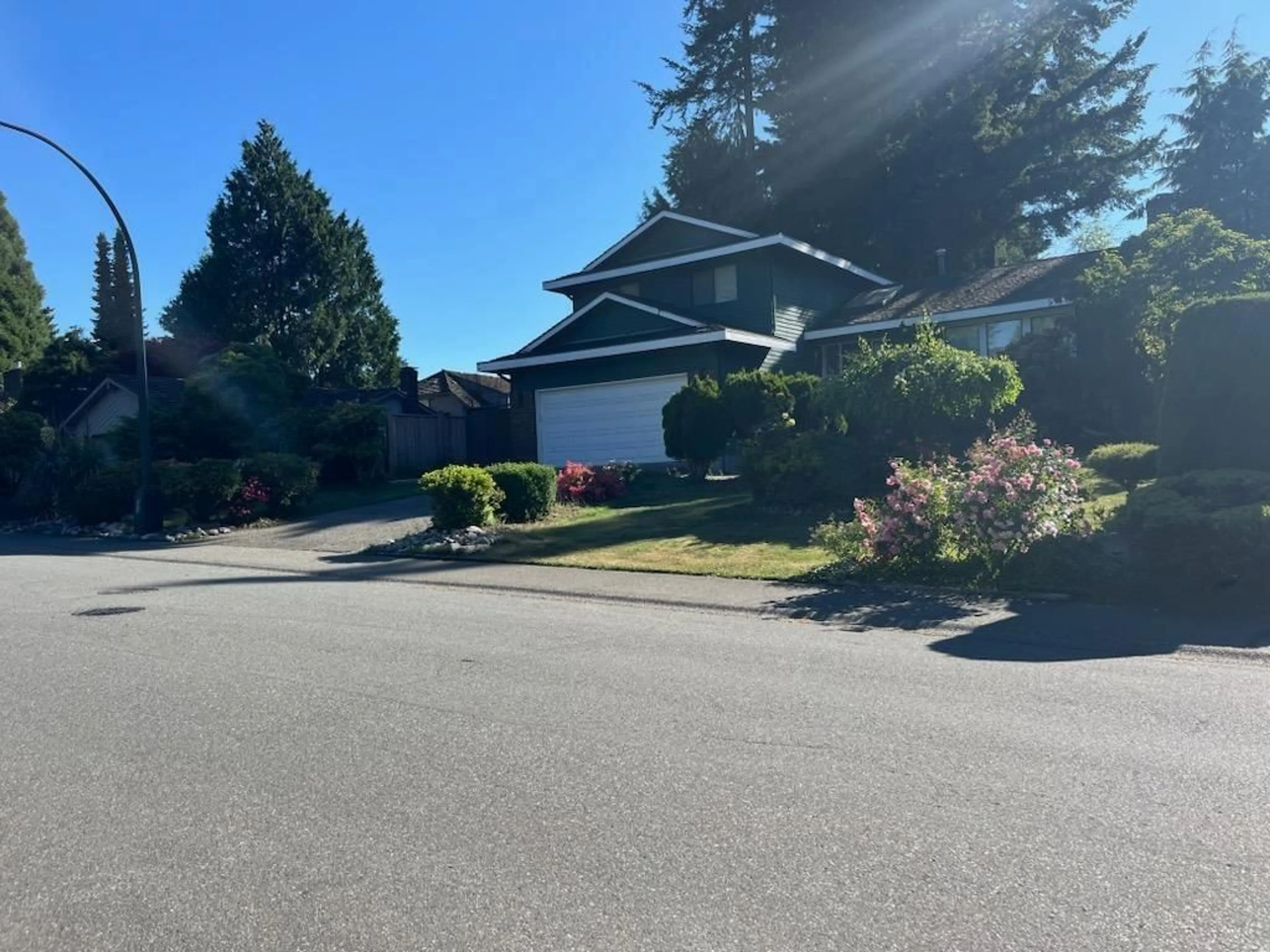 A pic from outside/outdoor area/front of a property/back of a property/a pic from drone, street for 11612 SUMMIT CRESCENT, Delta British Columbia V4E2Z4