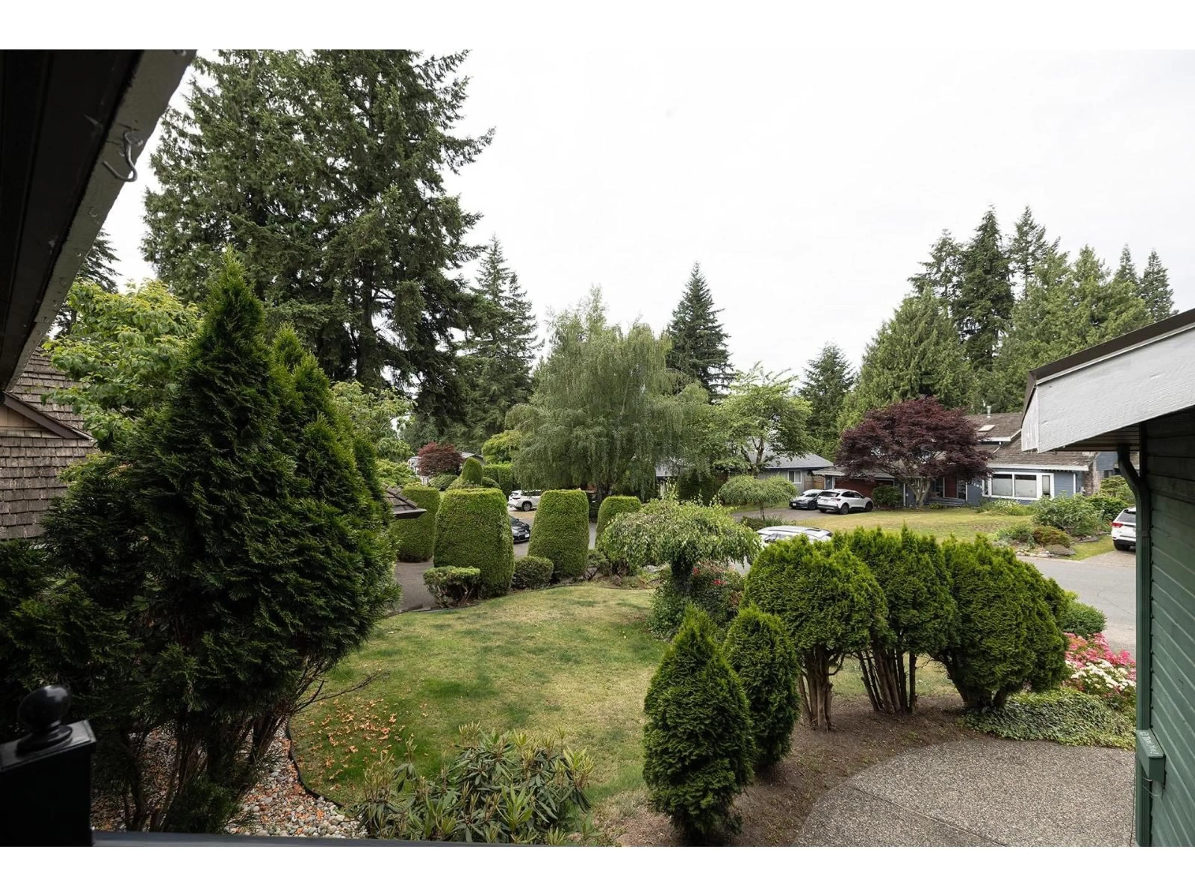 A pic from outside/outdoor area/front of a property/back of a property/a pic from drone, unknown for 11612 SUMMIT CRESCENT, Delta British Columbia V4E2Z4