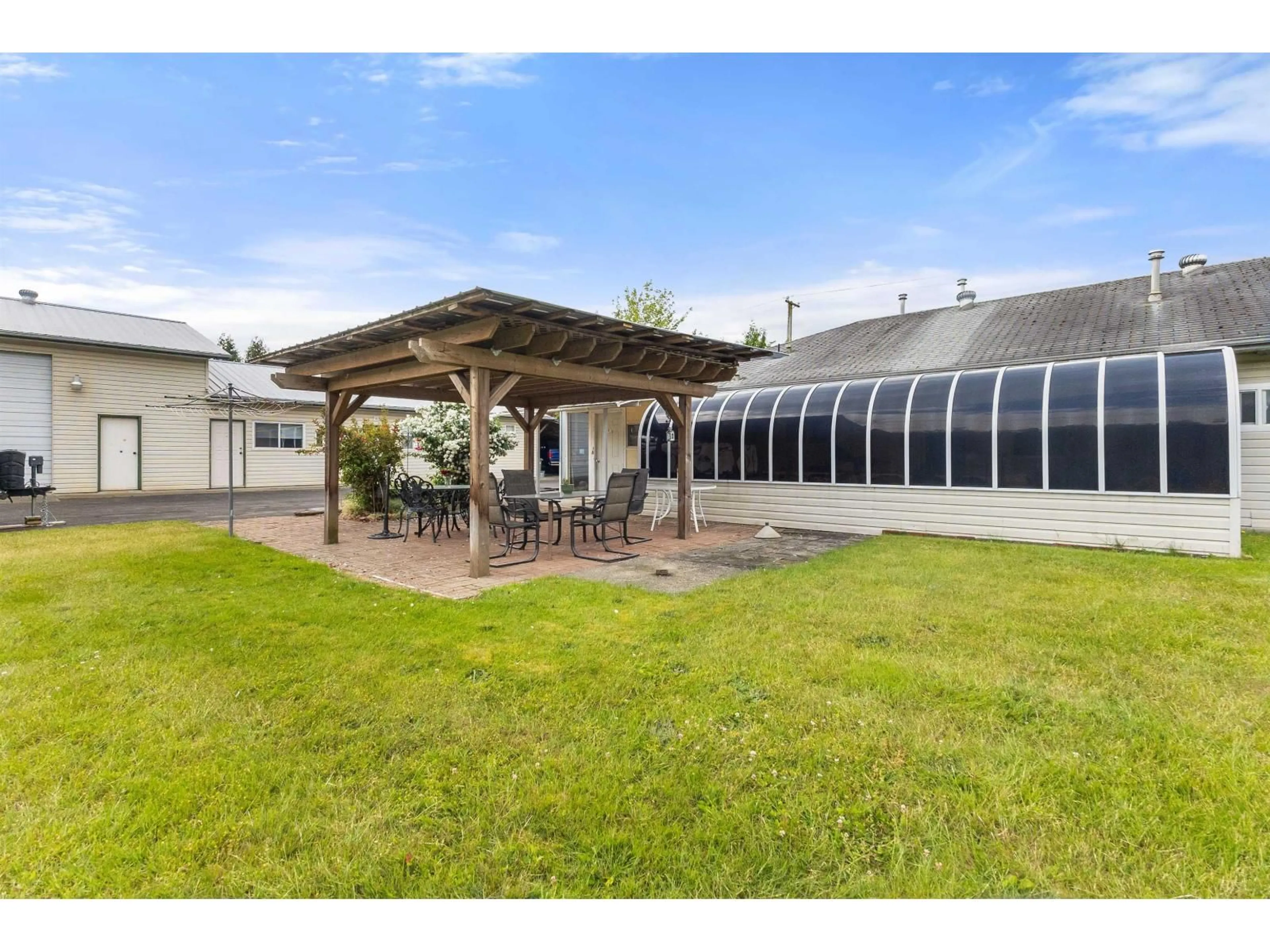 Patio, unknown for 1446 TOWNLINE ROAD, Abbotsford British Columbia V2T6E1