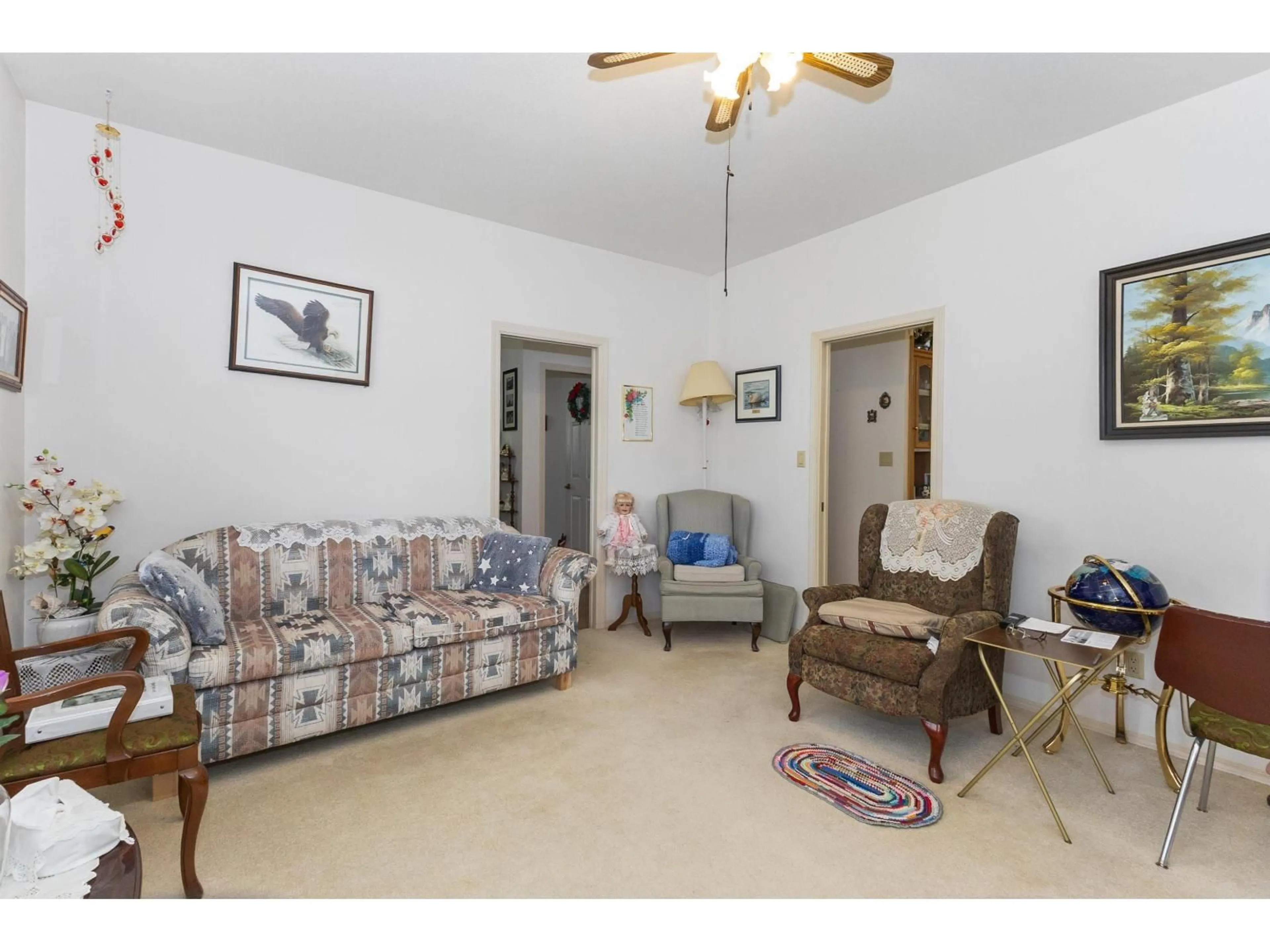 Living room with furniture, unknown for 1446 TOWNLINE ROAD, Abbotsford British Columbia V2T6E1