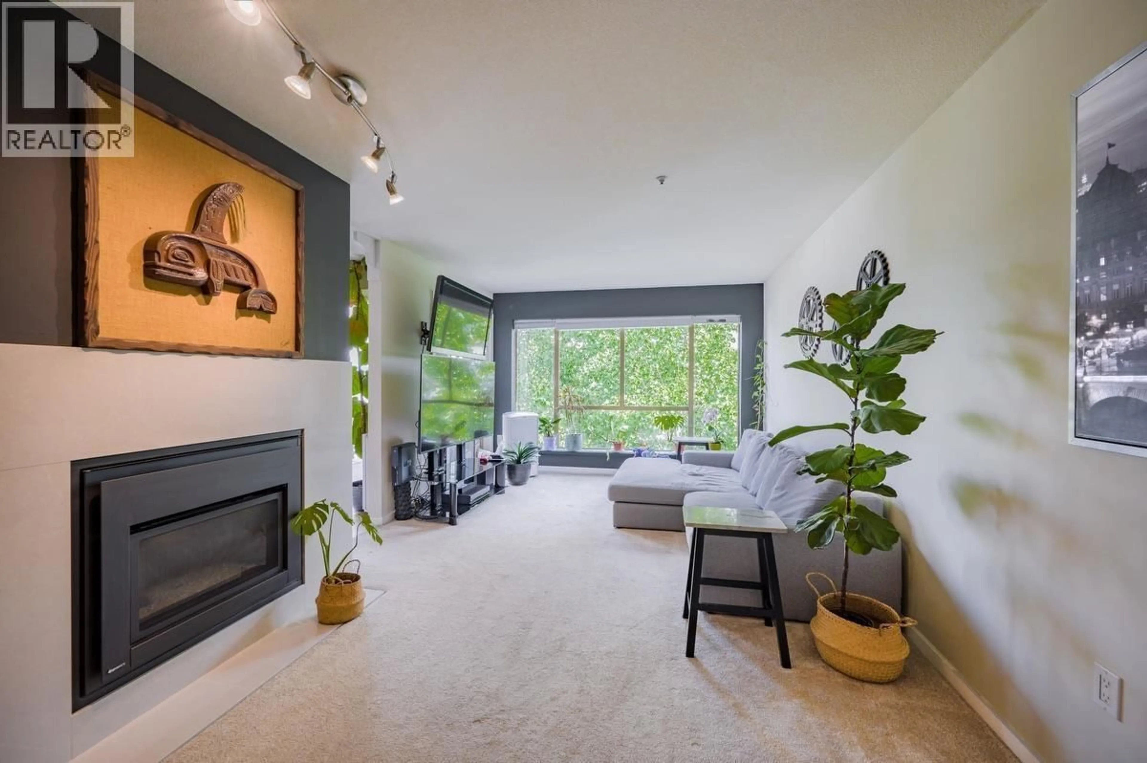 Living room with furniture, unknown for 309 - 48 RICHMOND STREET, New Westminster British Columbia V3L5P4