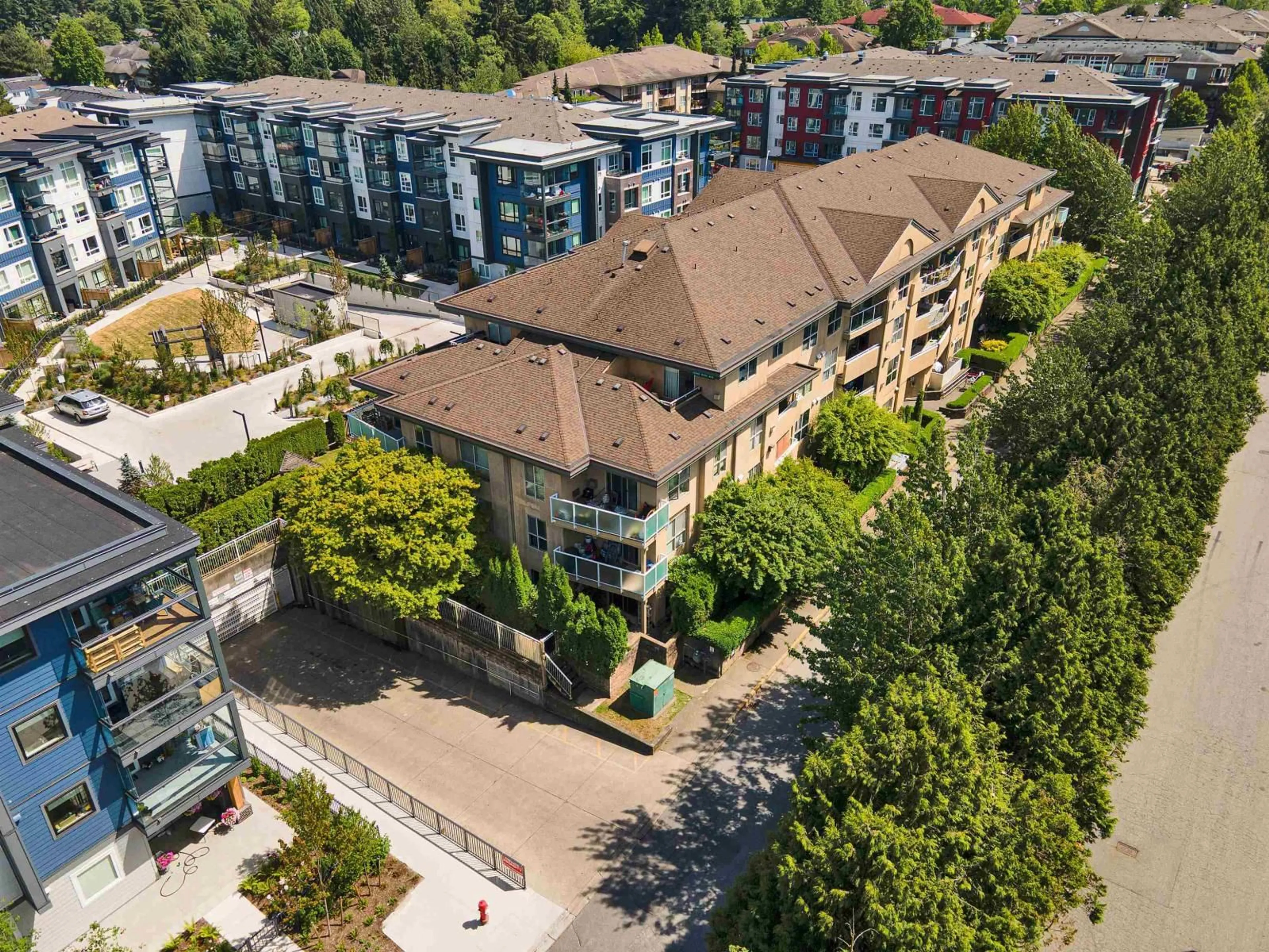 A pic from outside/outdoor area/front of a property/back of a property/a pic from drone, city buildings view from balcony for 110 - 13780 76 AVENUE, Surrey British Columbia V3W1E5
