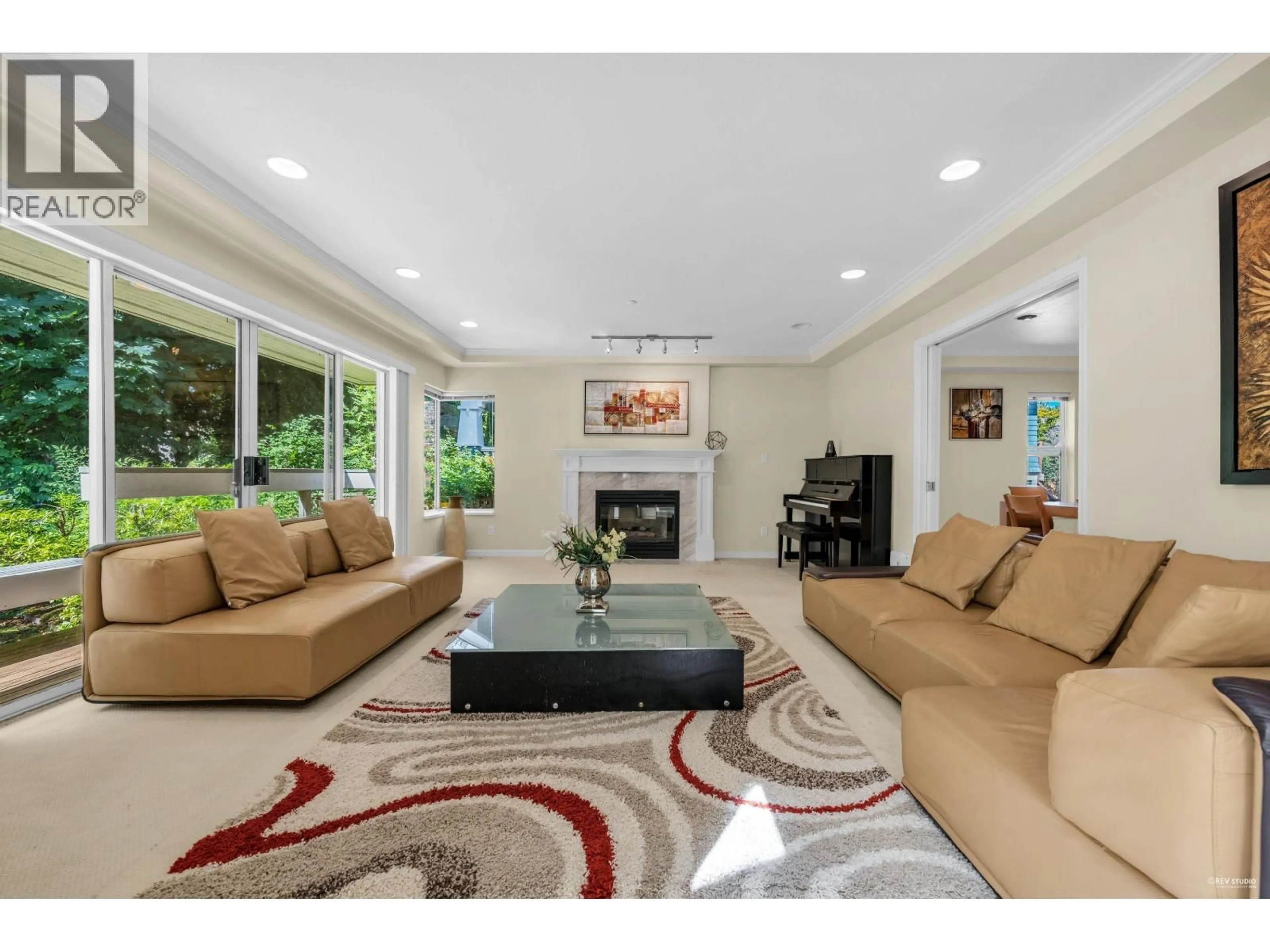 Living room with furniture, unknown for 3091 38TH AVENUE, Vancouver British Columbia V6N2X4
