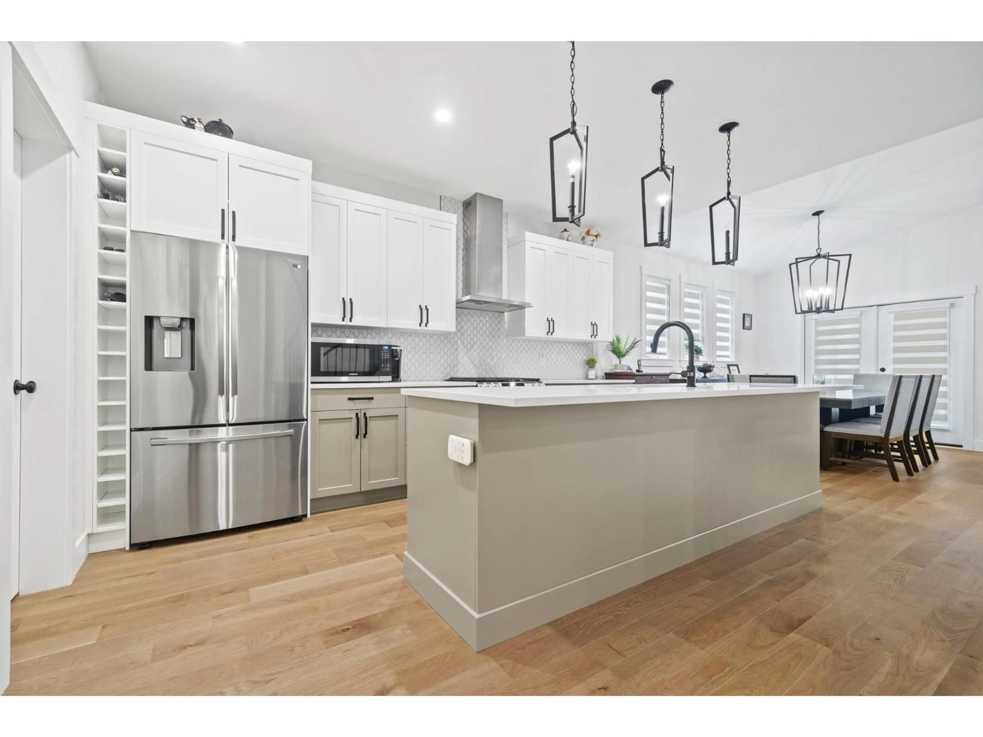 Open concept kitchen, unknown for 50986 SOPHIE CRESCENT, Chilliwack British Columbia V4Z0C1