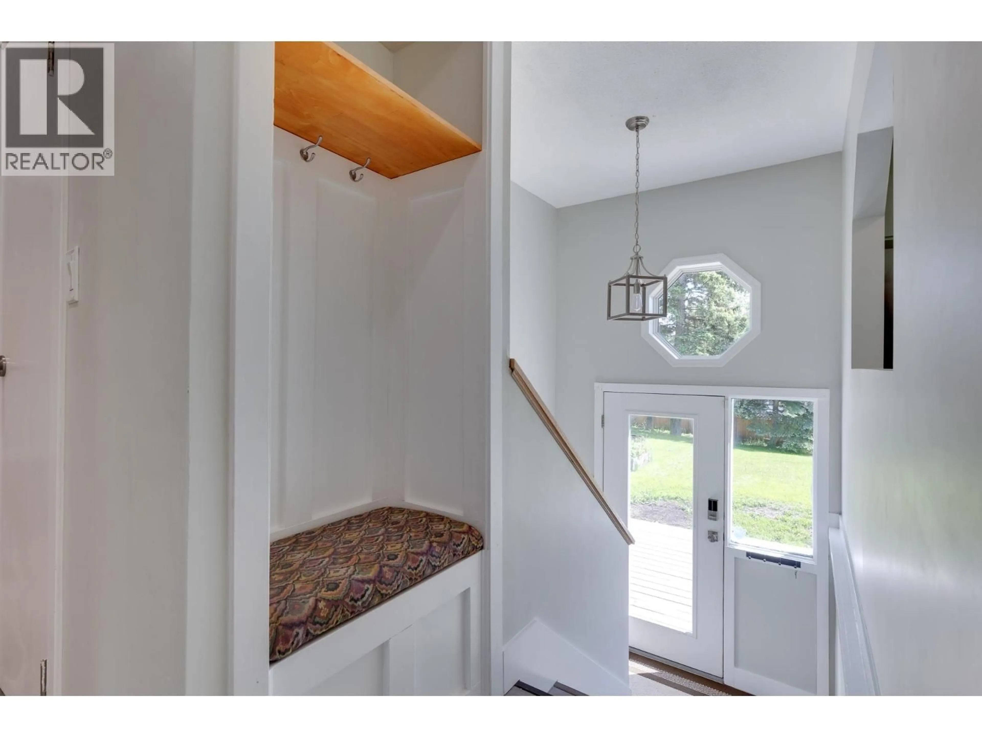 Indoor entryway for 3667 WINSLOW DRIVE, Prince George British Columbia V2K1W3