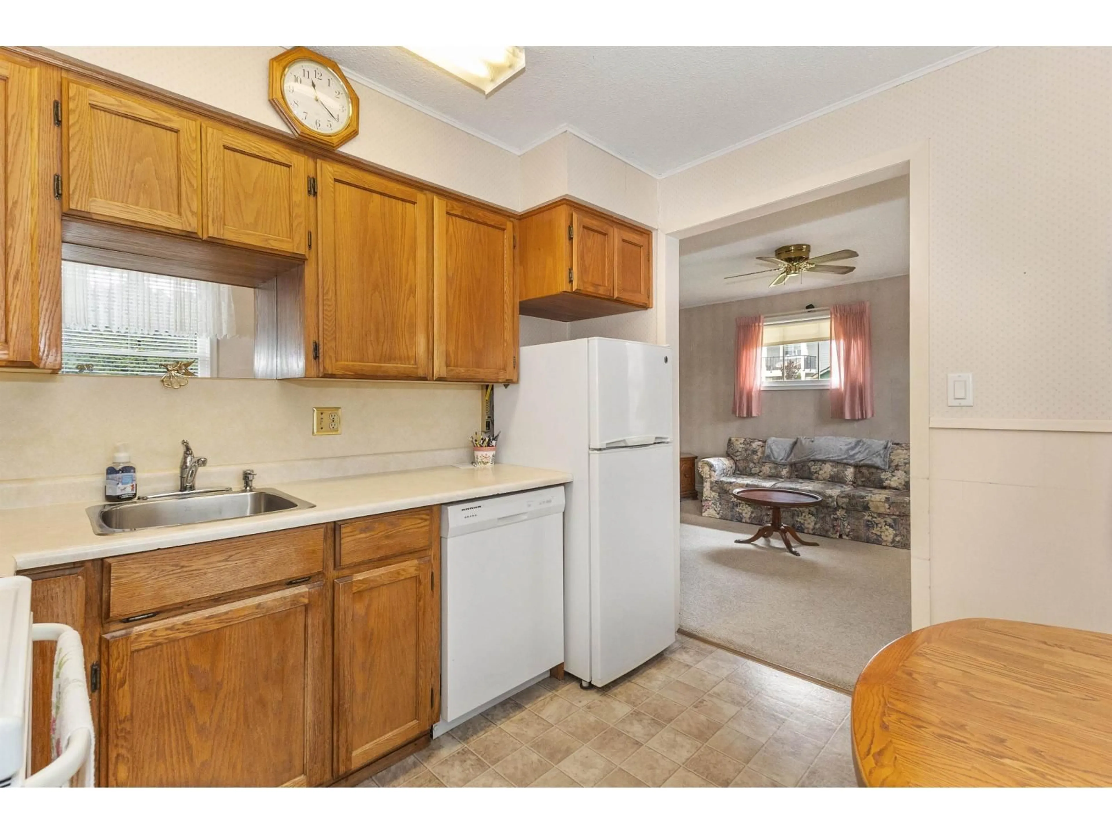 Standard kitchen, unknown for 26968 30 AVENUE, Langley British Columbia V4W2Z9