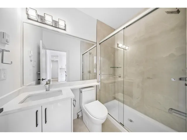 11420 72A AVENUE, Delta 5