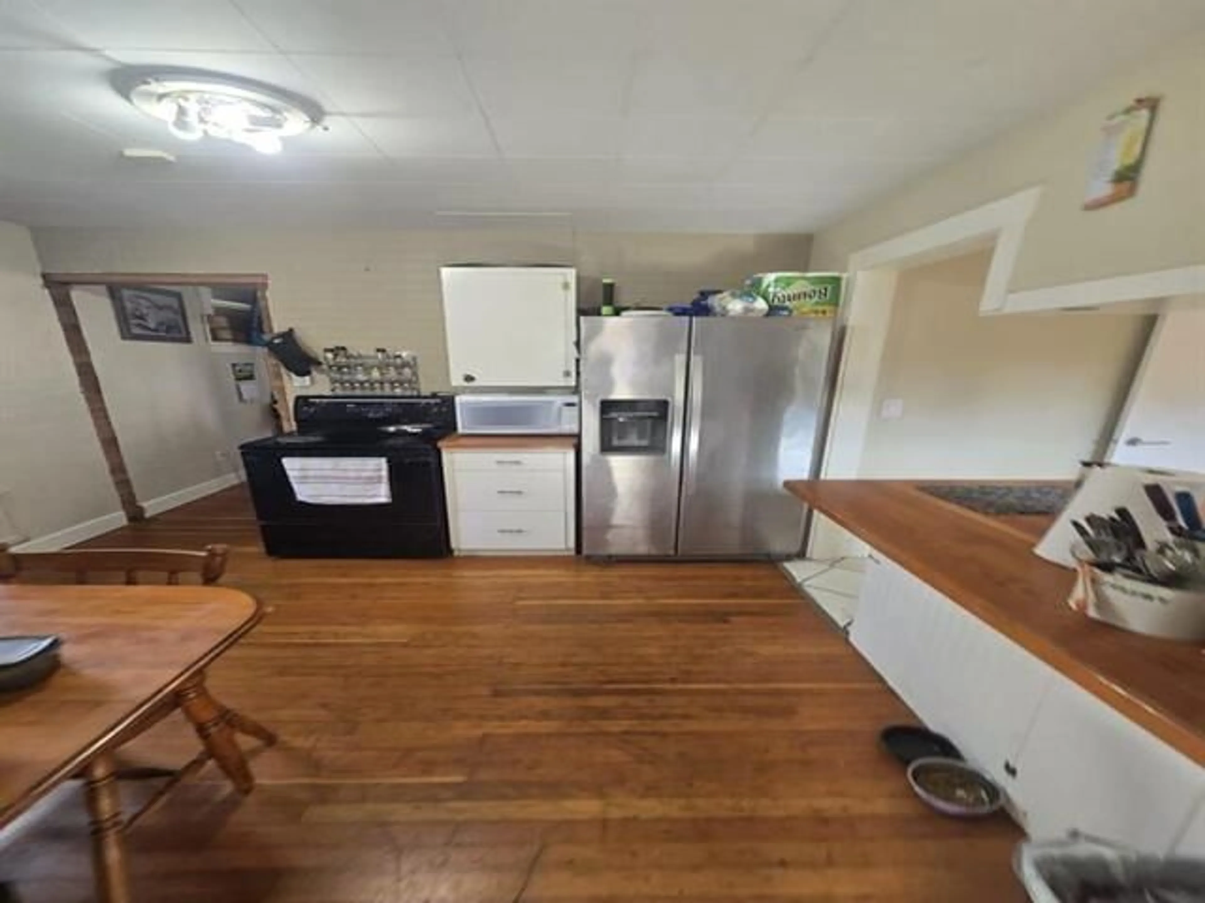 Standard kitchen, unknown for 9445 NOWELL STREET, Chilliwack British Columbia V2P4X8