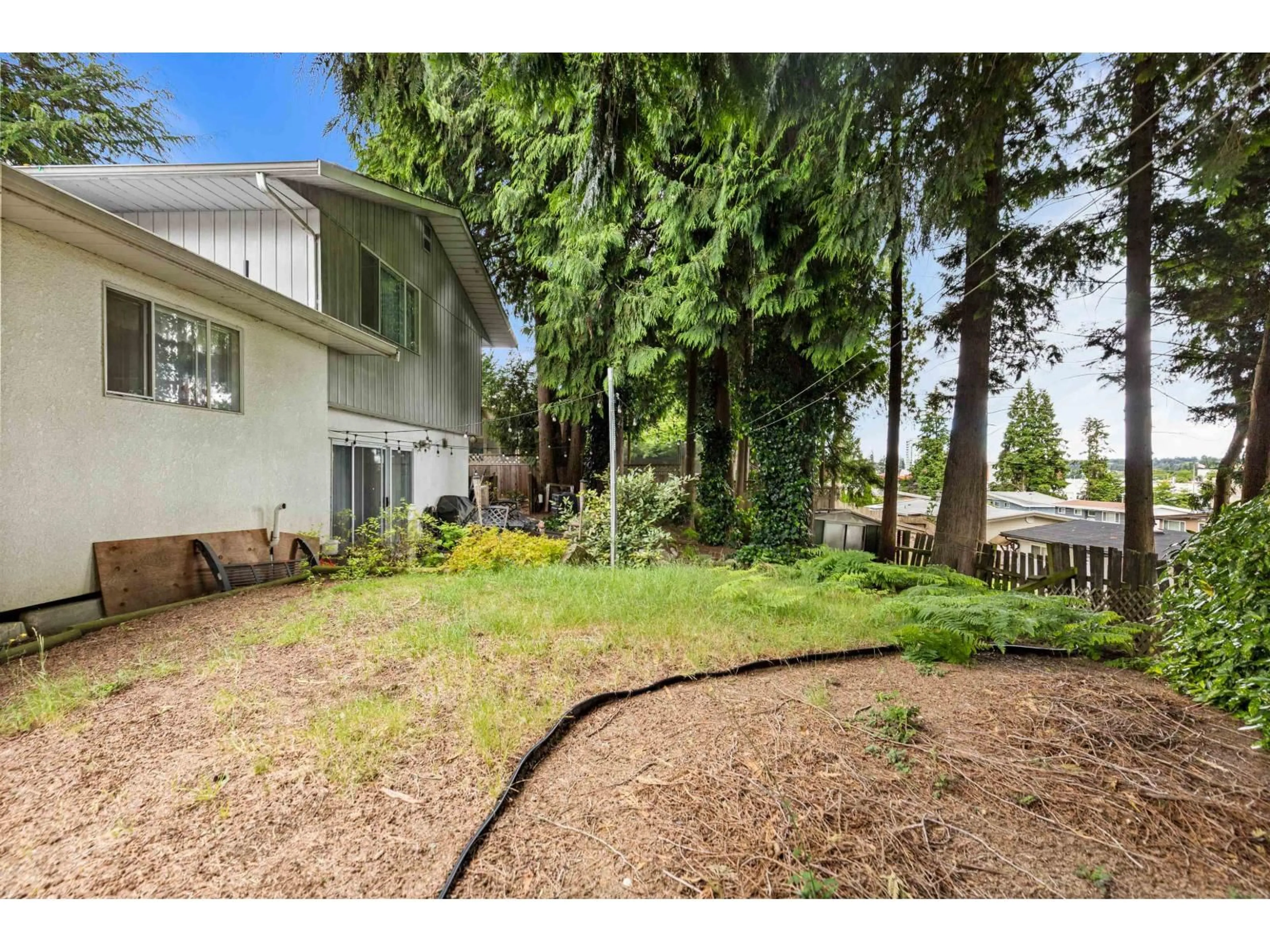 Patio, unknown for 32637 WILLINGDON CRESCENT, Abbotsford British Columbia V2T1S1