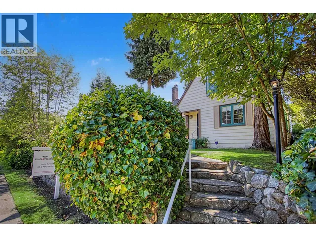 2812 33RD AVENUE, Vancouver 3