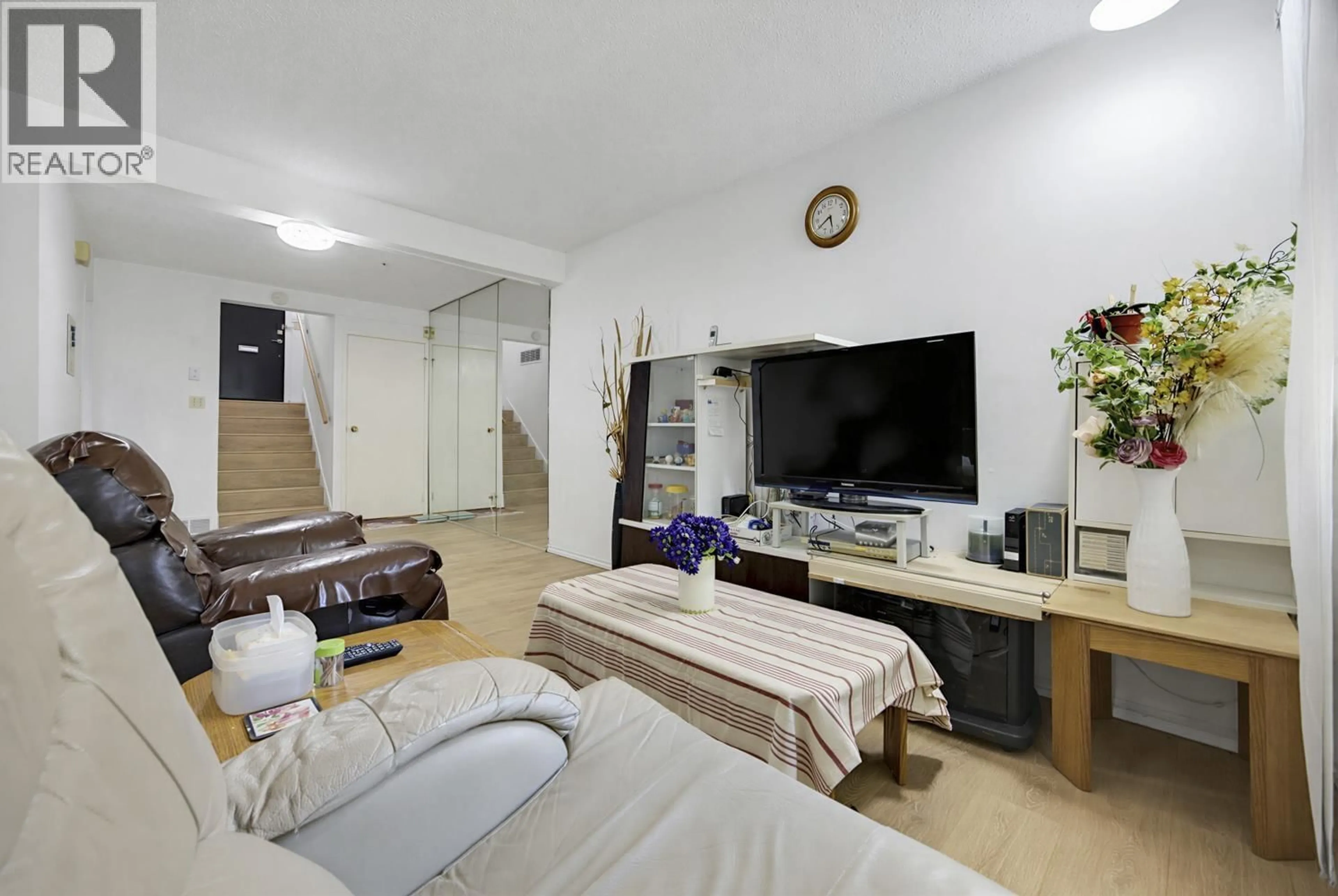 Living room with furniture, floor is not visible for 2757 ELLERSLIE AVENUE, Burnaby British Columbia V5B4R9