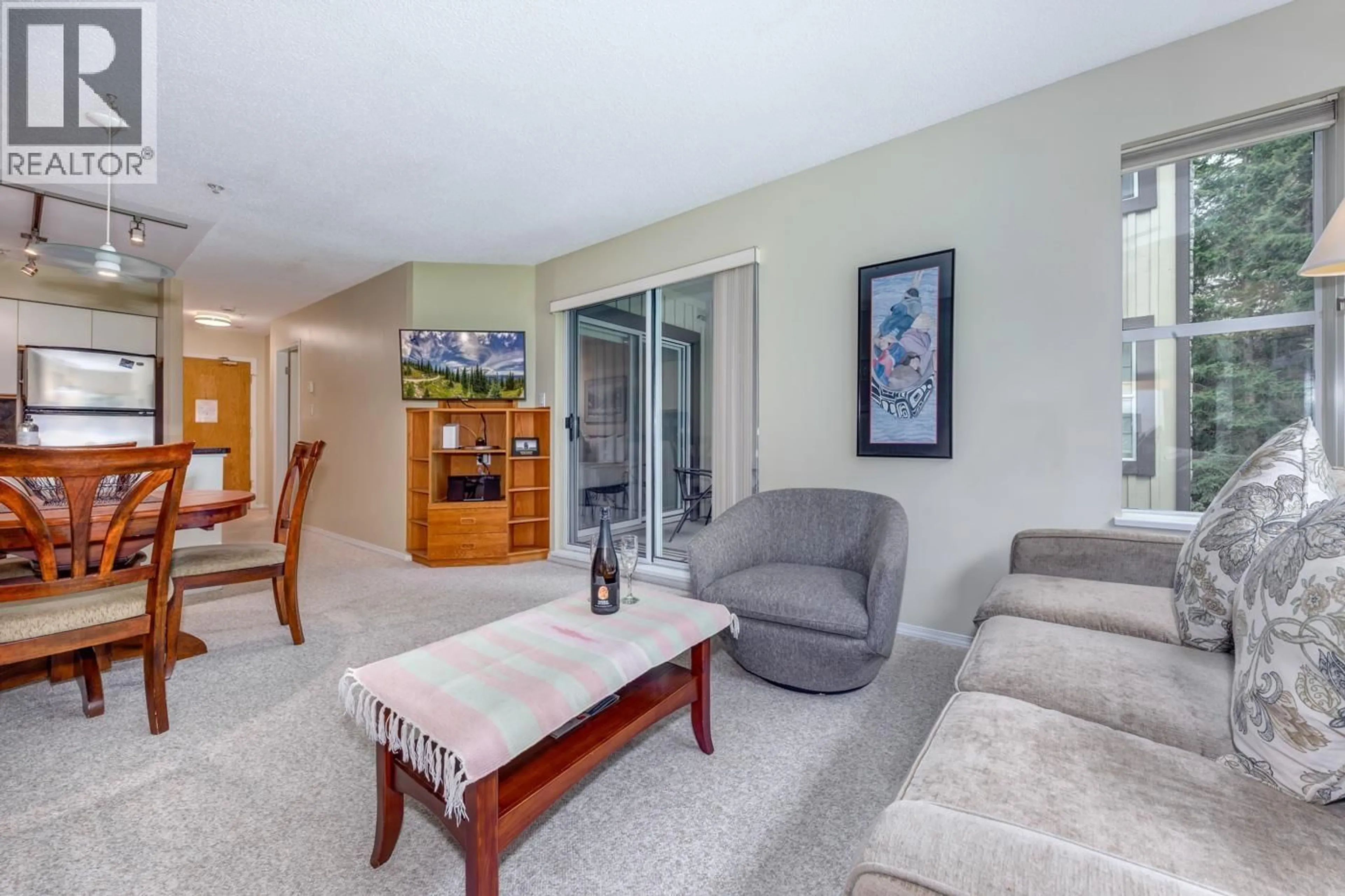 Living room with furniture, unknown for 207 - 4749 SPEARHEAD DRIVE, Whistler British Columbia V8E1E9