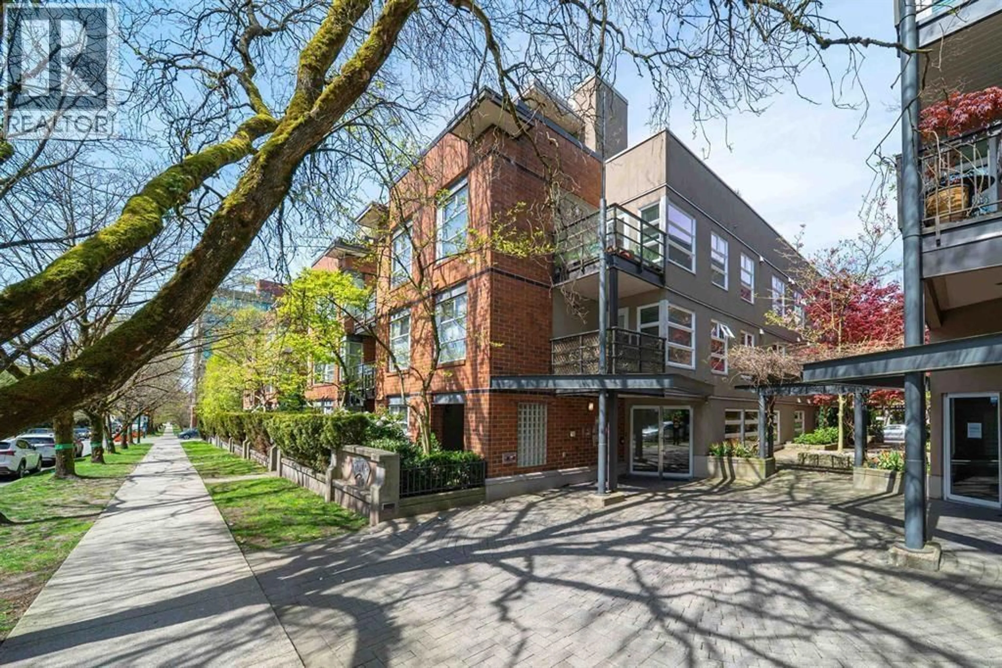 Unknown for 313 - 2181 12TH AVENUE, Vancouver British Columbia V6K4S8