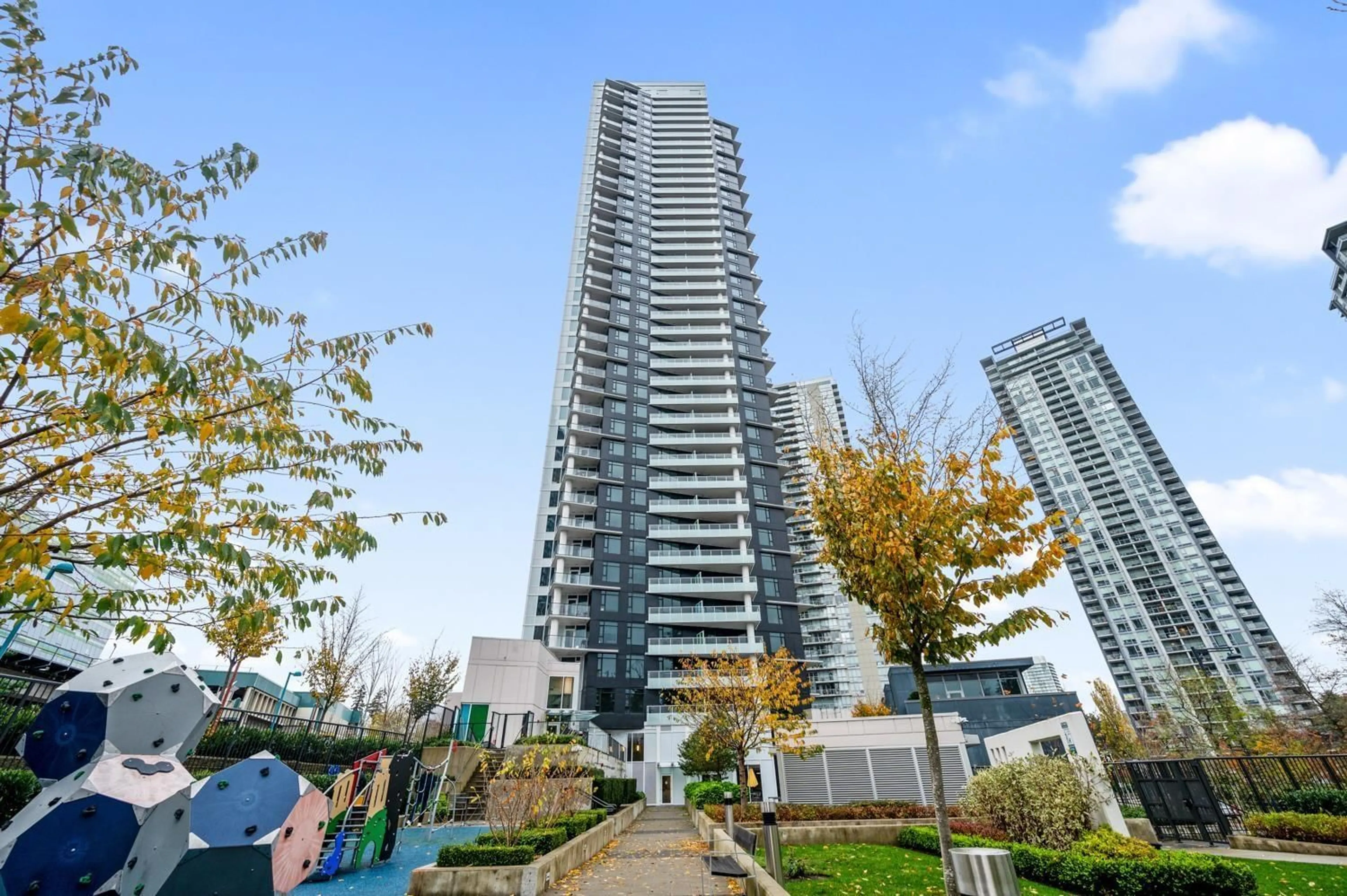Unknown for 3506 - 9887 WHALLEY BOULEVARD, Surrey British Columbia V3T0P4